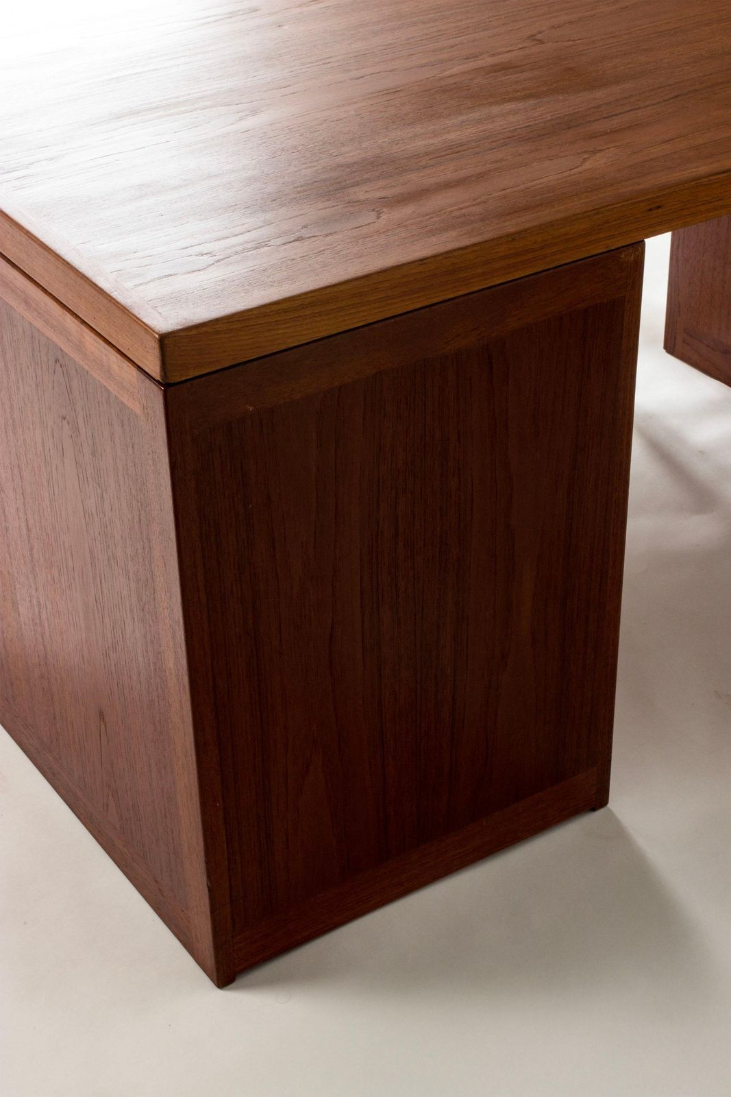 photo vinterior Teakhouten bureau van Børge Mogensen, Scandinavisch Modern, Denemarken, ca. jaren 1950