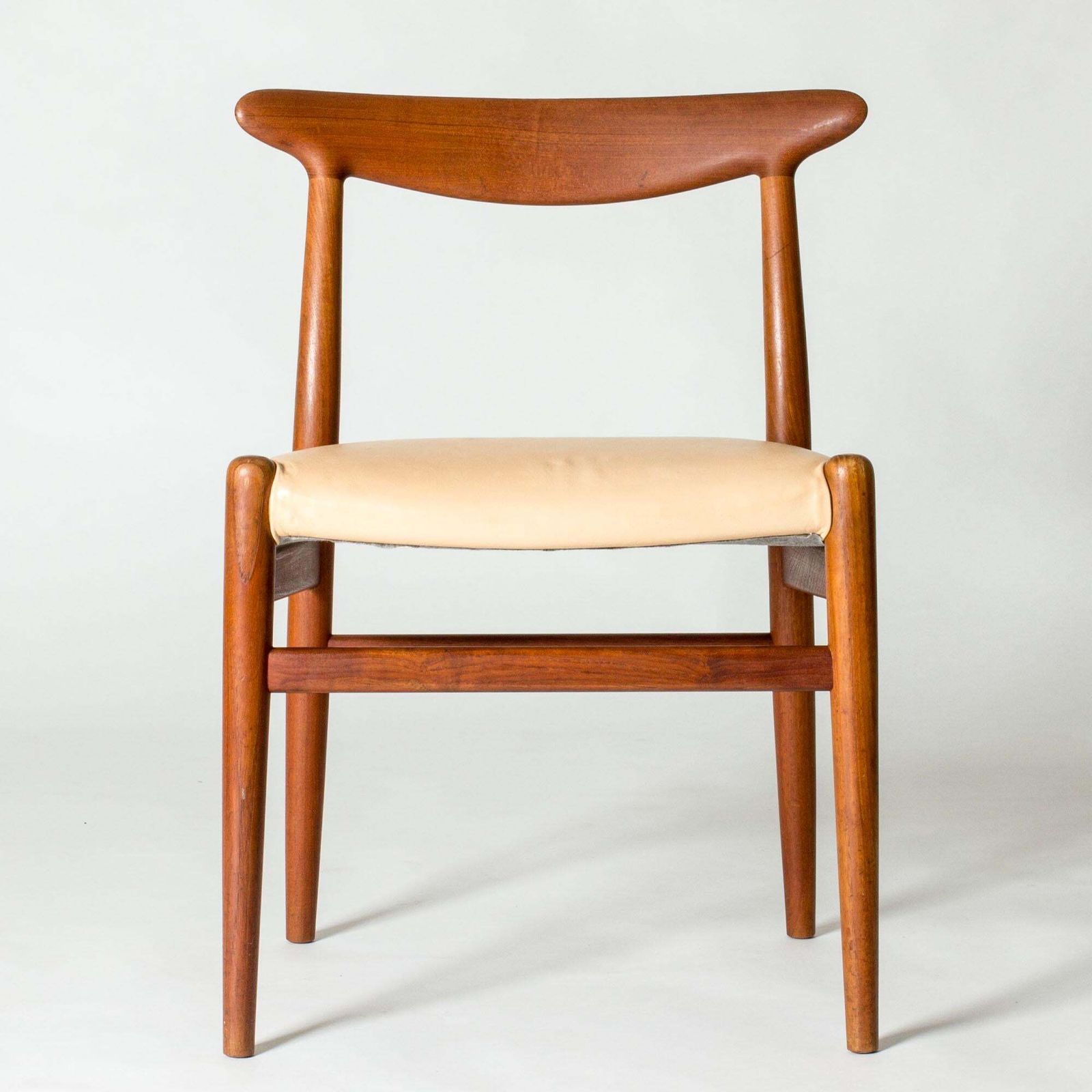 Midcentury Modern "W2" Dining Chairs By Hans J. Wegner, Denmark, 1960s photo 12442.0