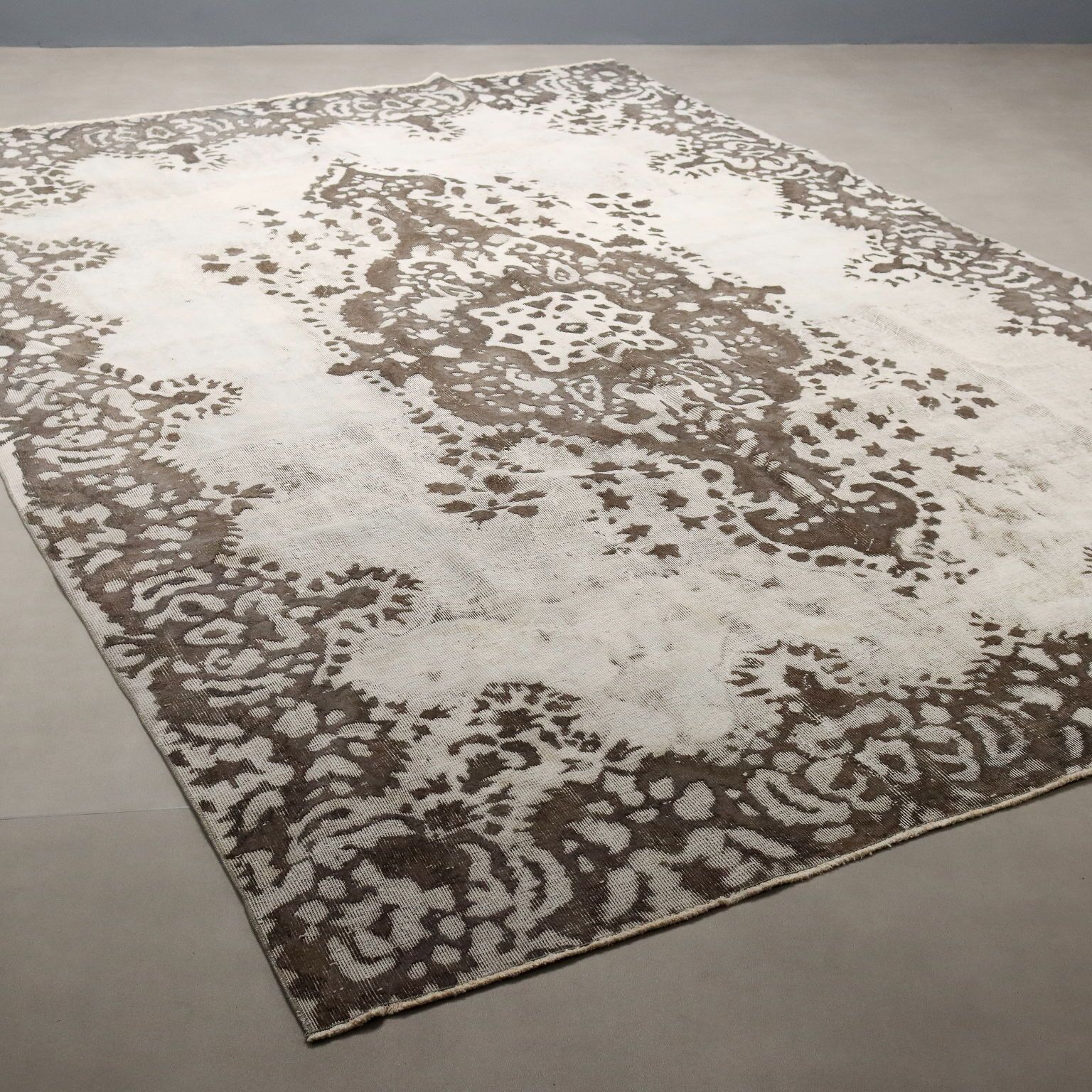 Tapis d'époque en laine et coton, nœud fin, fait main, 142 x 103 cm