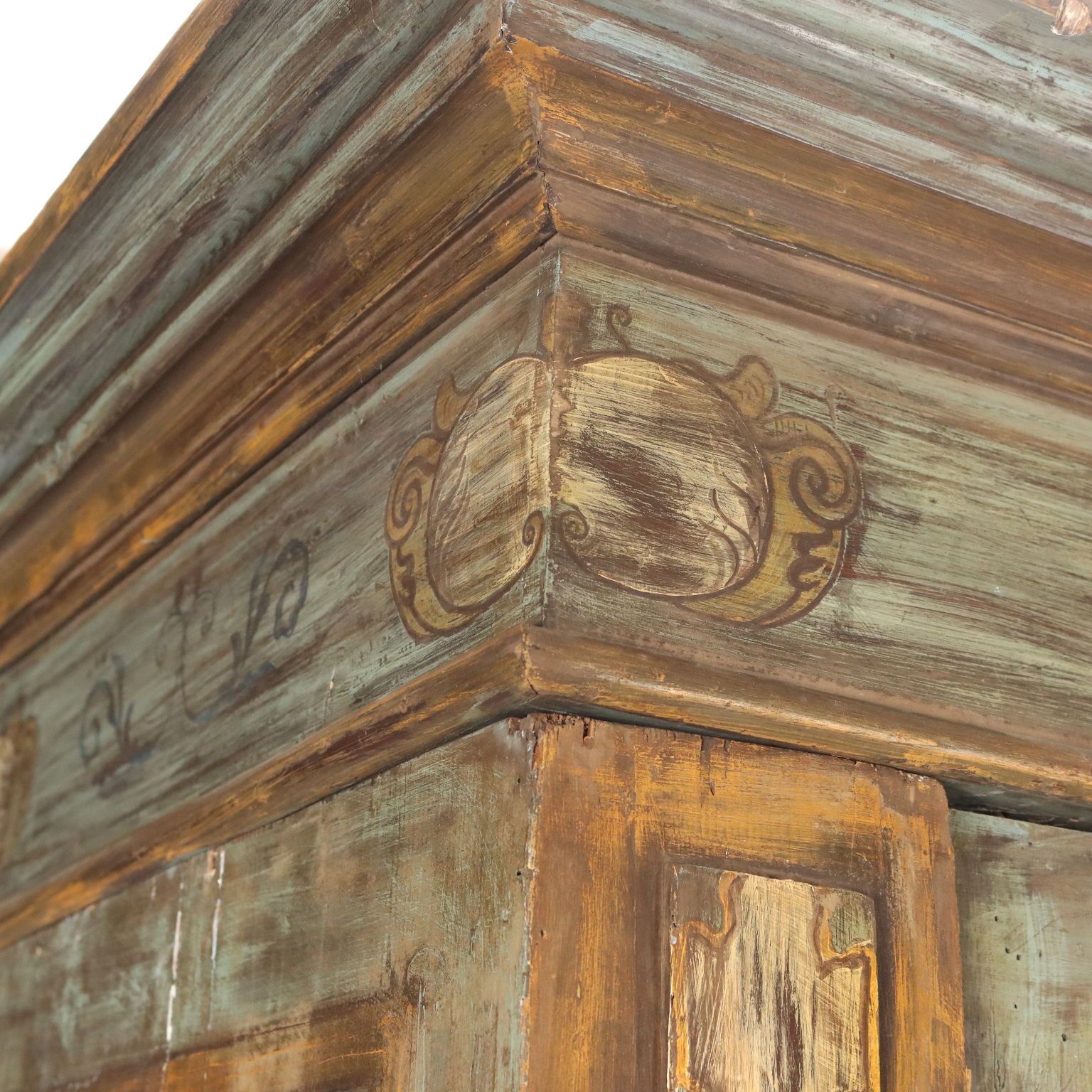 photo buy Wardrobe Baroque Style Lacquered Wood XIX Century