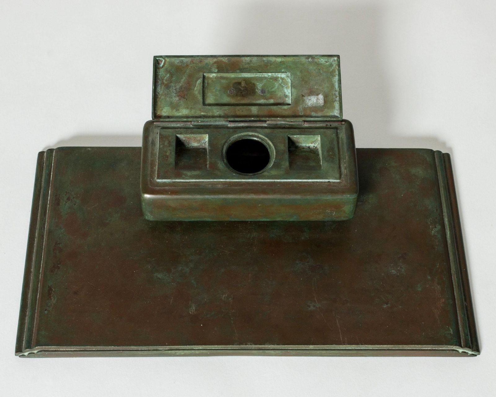 Modernistisch functionalistisch bronzen inktpot, Sune Bäckström, Zweden, jaren 1930 photo Woonaccessoires
