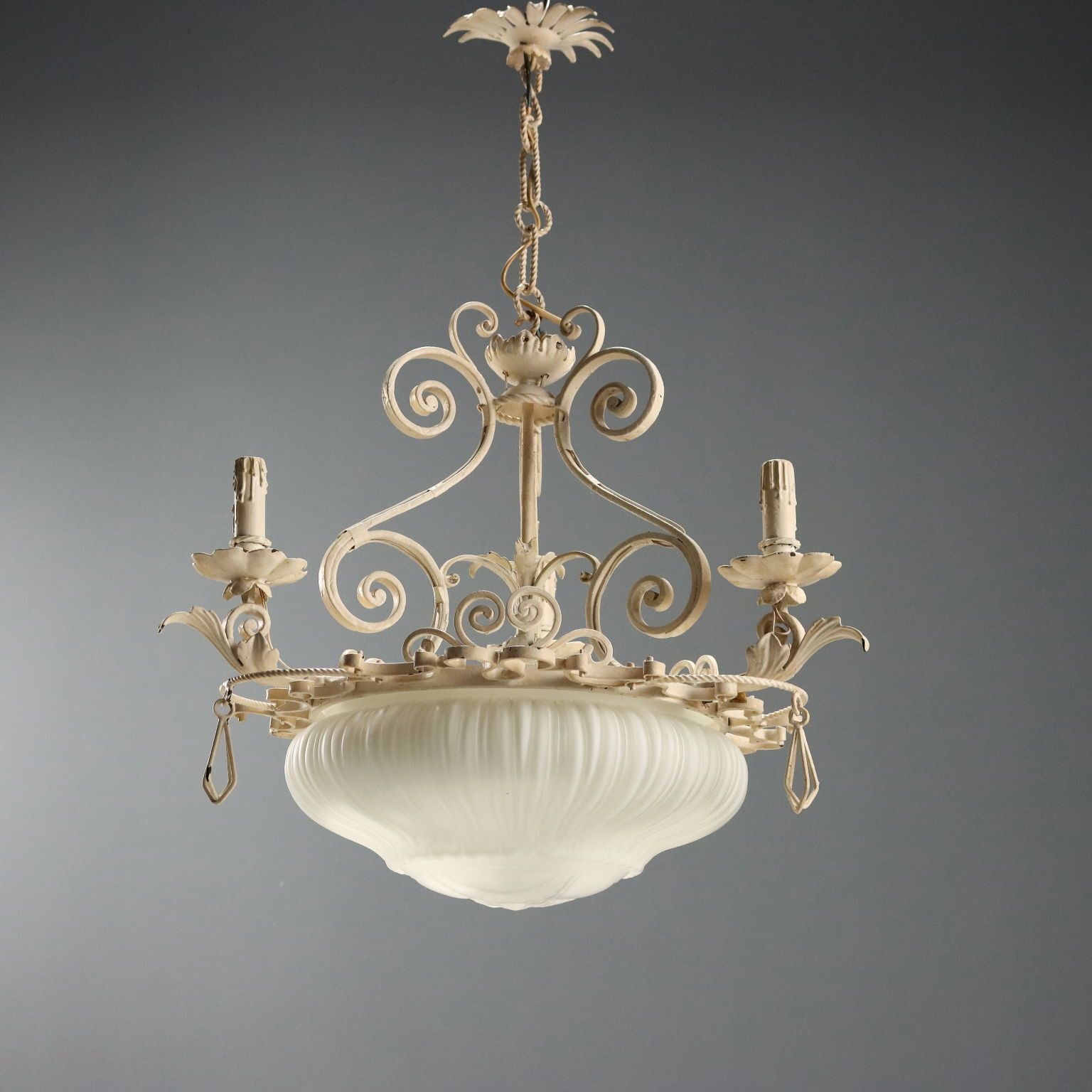 Lustre d'époque en fer forgé décoré, Italie, début du XXe siècle