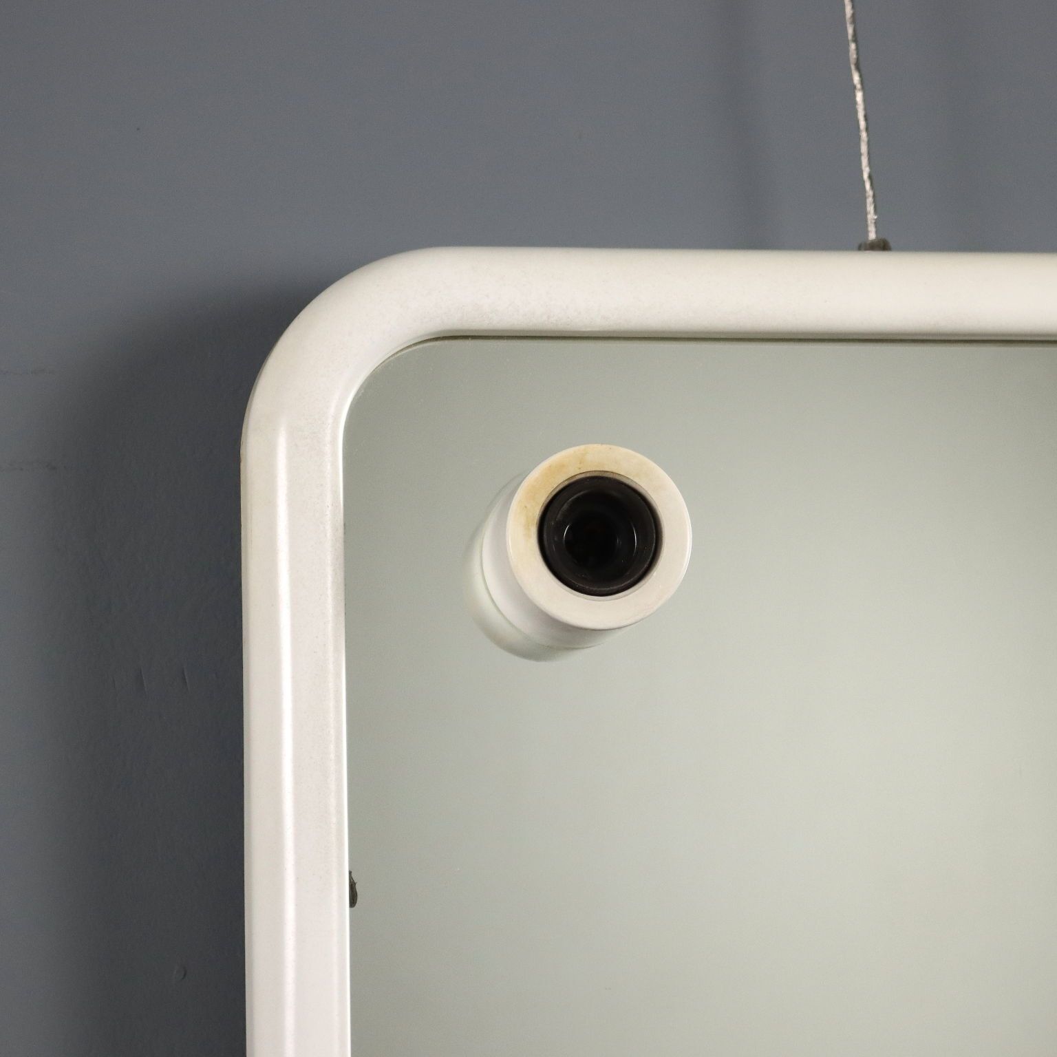 Spiegel met drie lichtpunten, jaren 1970 photo Woonaccessoires