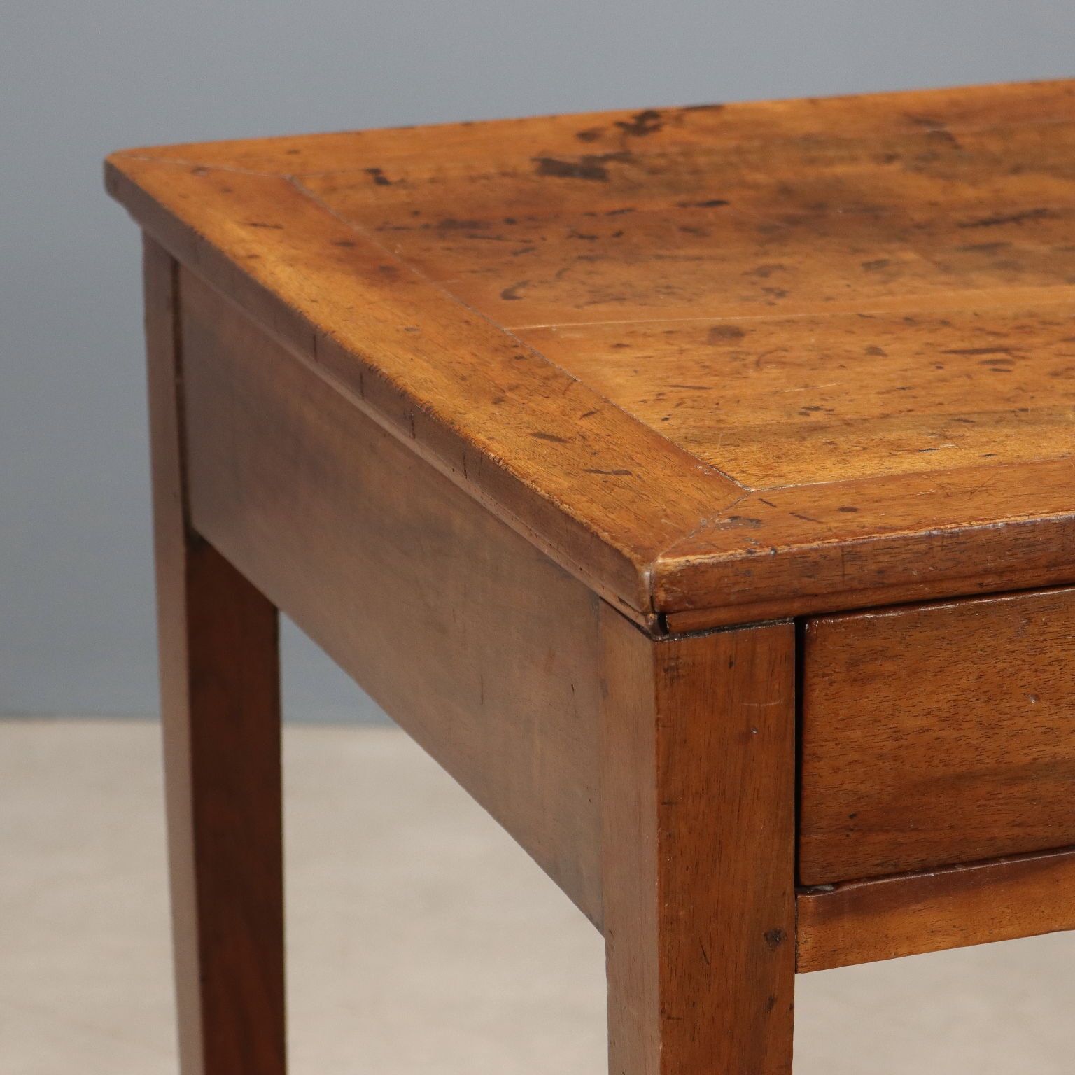 Bureau Directoire en noyer et fer forgé, Italie, fin du XVIIIe siècle photo Mobilier