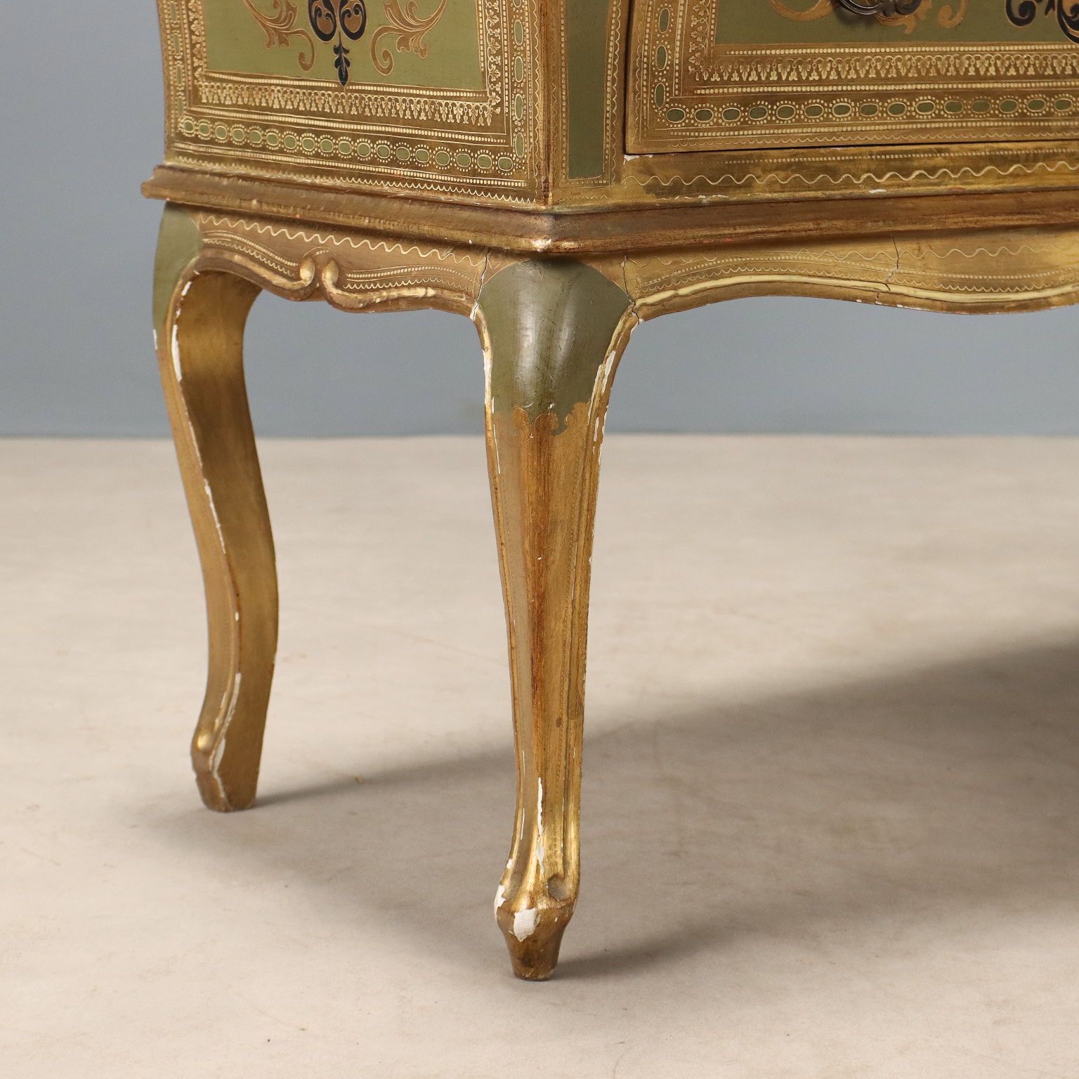 Commode d'époque en bois laqué et peint, XXe siècle photo buy
