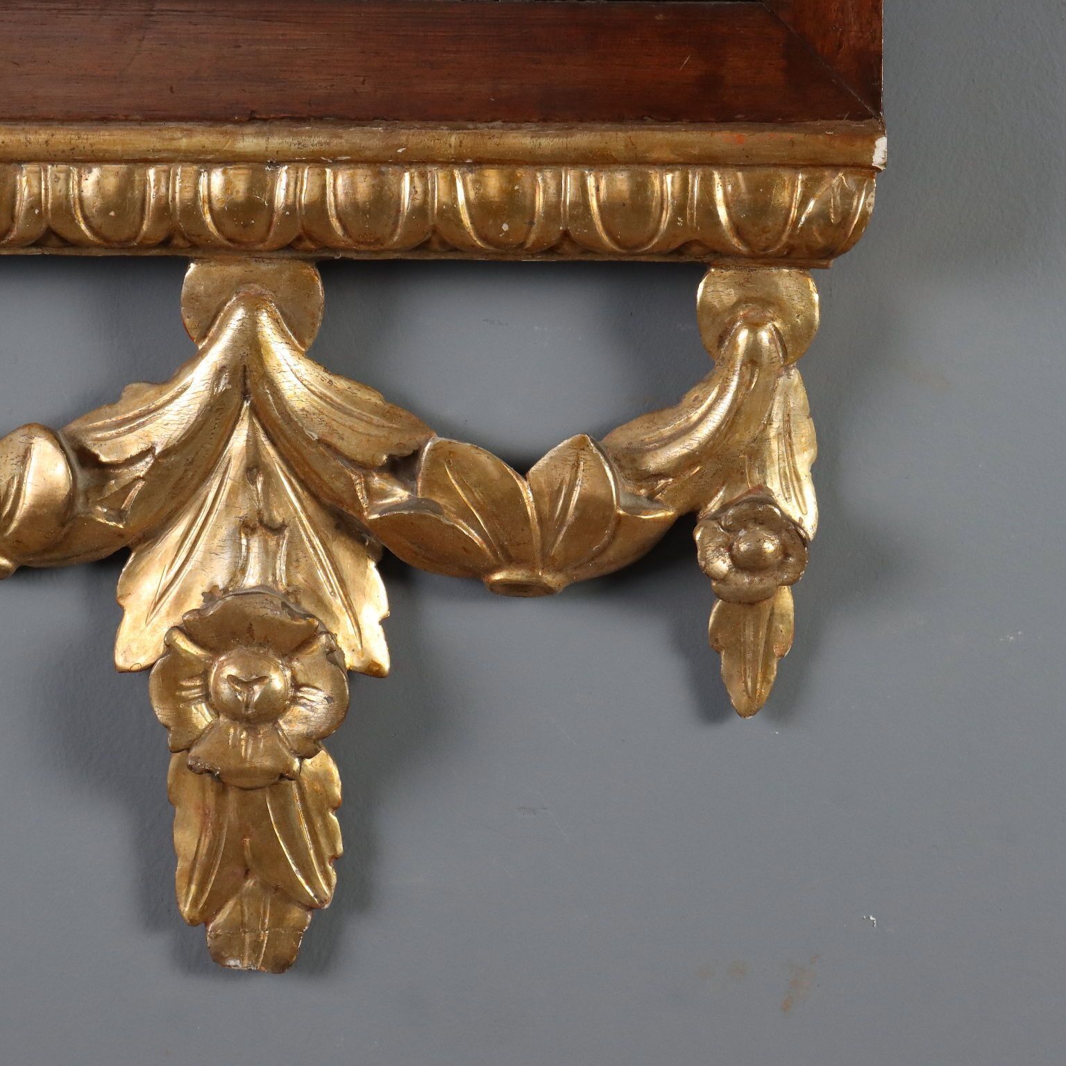Miroir d'époque en noyer sculpté doré, Italie, XIXe siècle photo buy