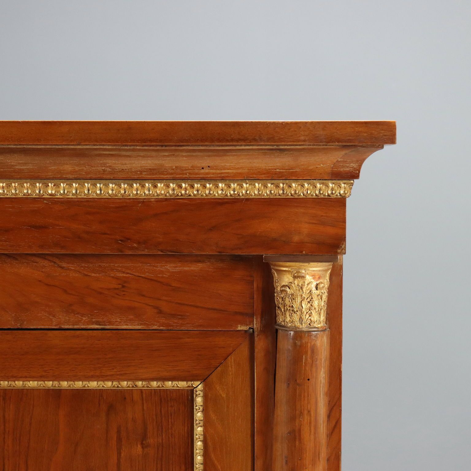 Cupboard Empire Style Walnut 3 Doors XX Century photo vinterior