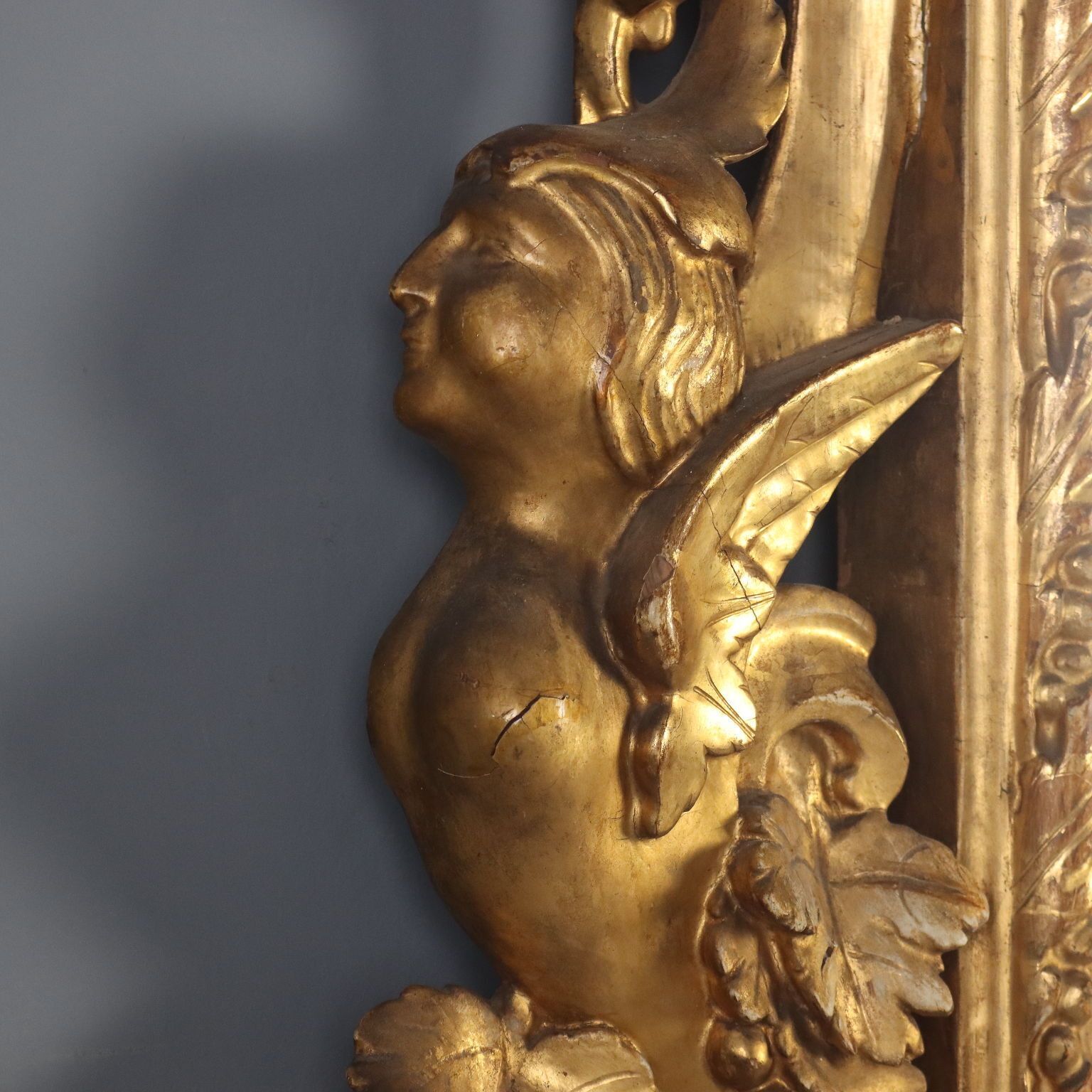 photo furniture Miroir baroque en bois sculpté doré, Italie, XIXe siècle