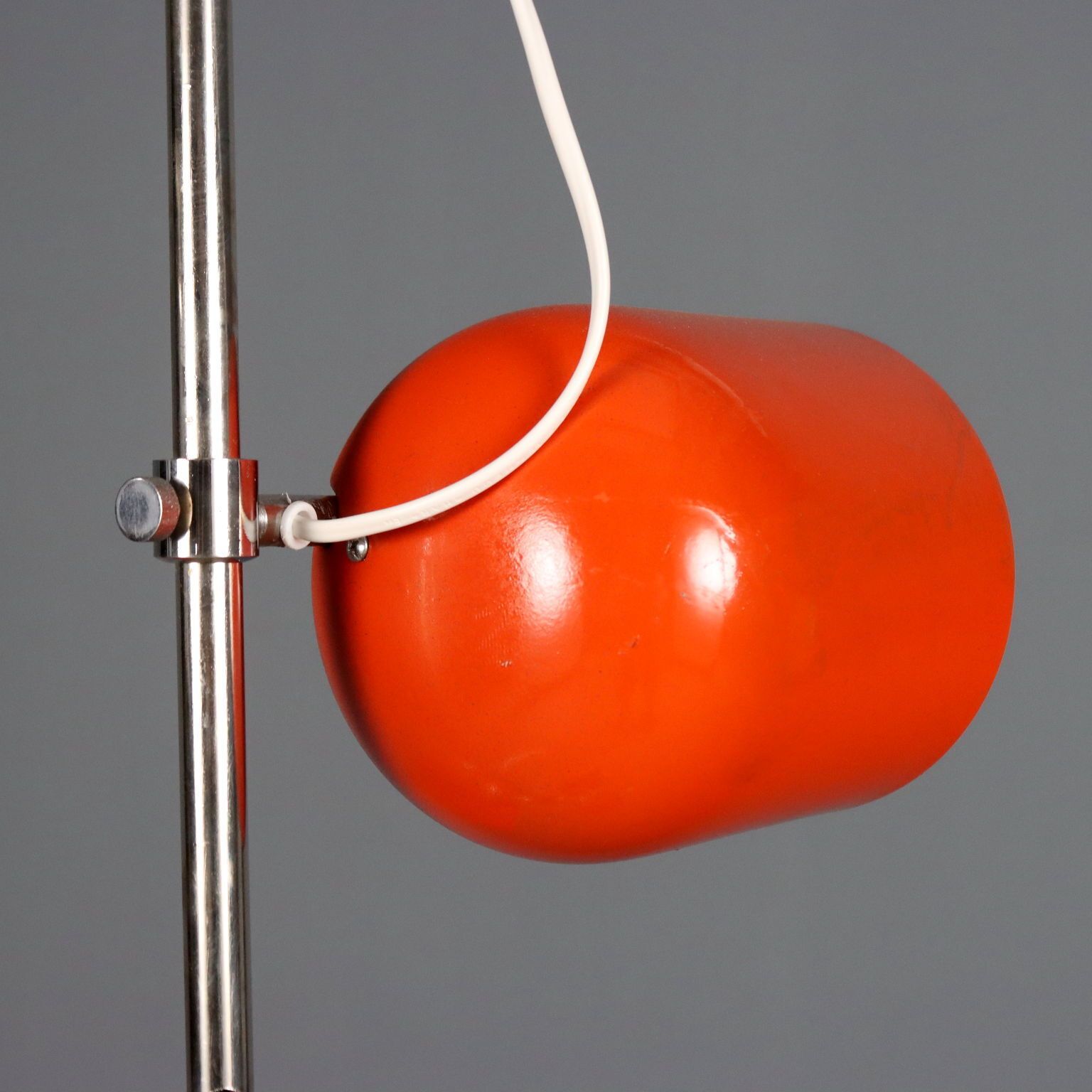 Vintage vloerlamp geëmailleerd metaal design Italië jaren 1960 1970 photo vintage