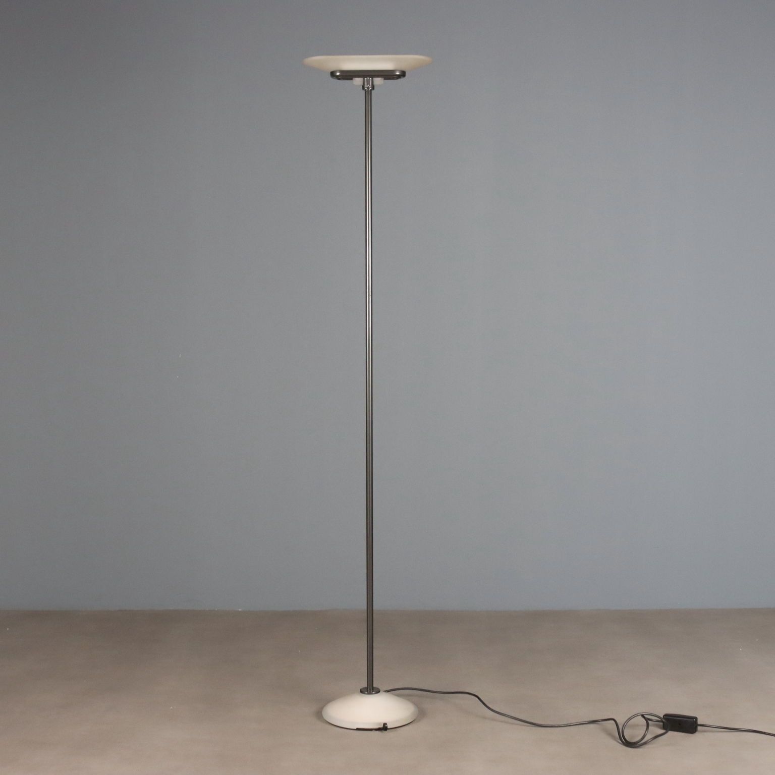 Lampadaire vintage Arteluce Jill, par King, Miranda & Arnaldi, années 1980 photo 510.0