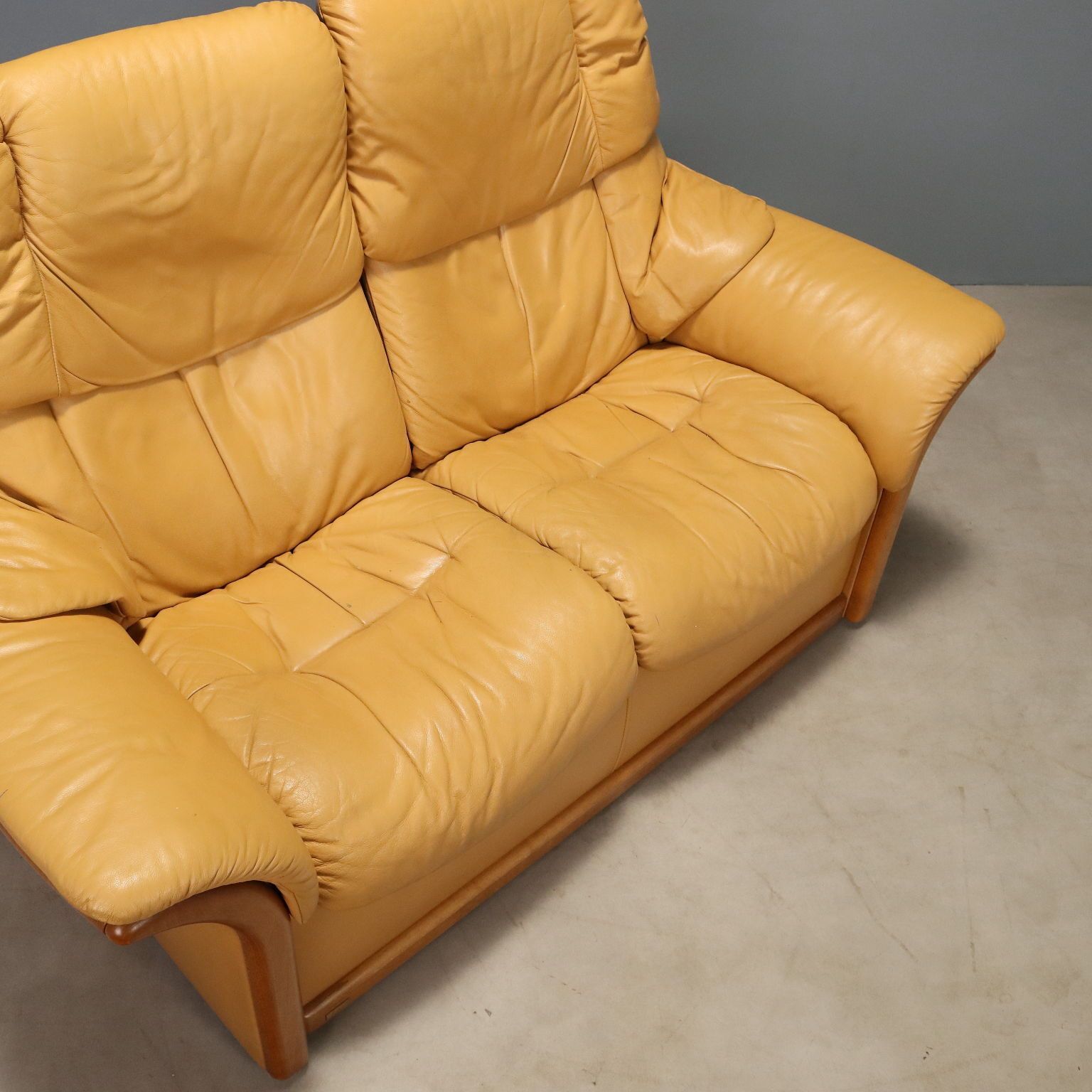 photo furniture Ekornes tweezitsbank