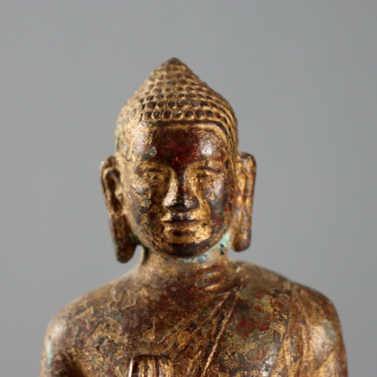 Statue de Bouddha en bronze photo for sale