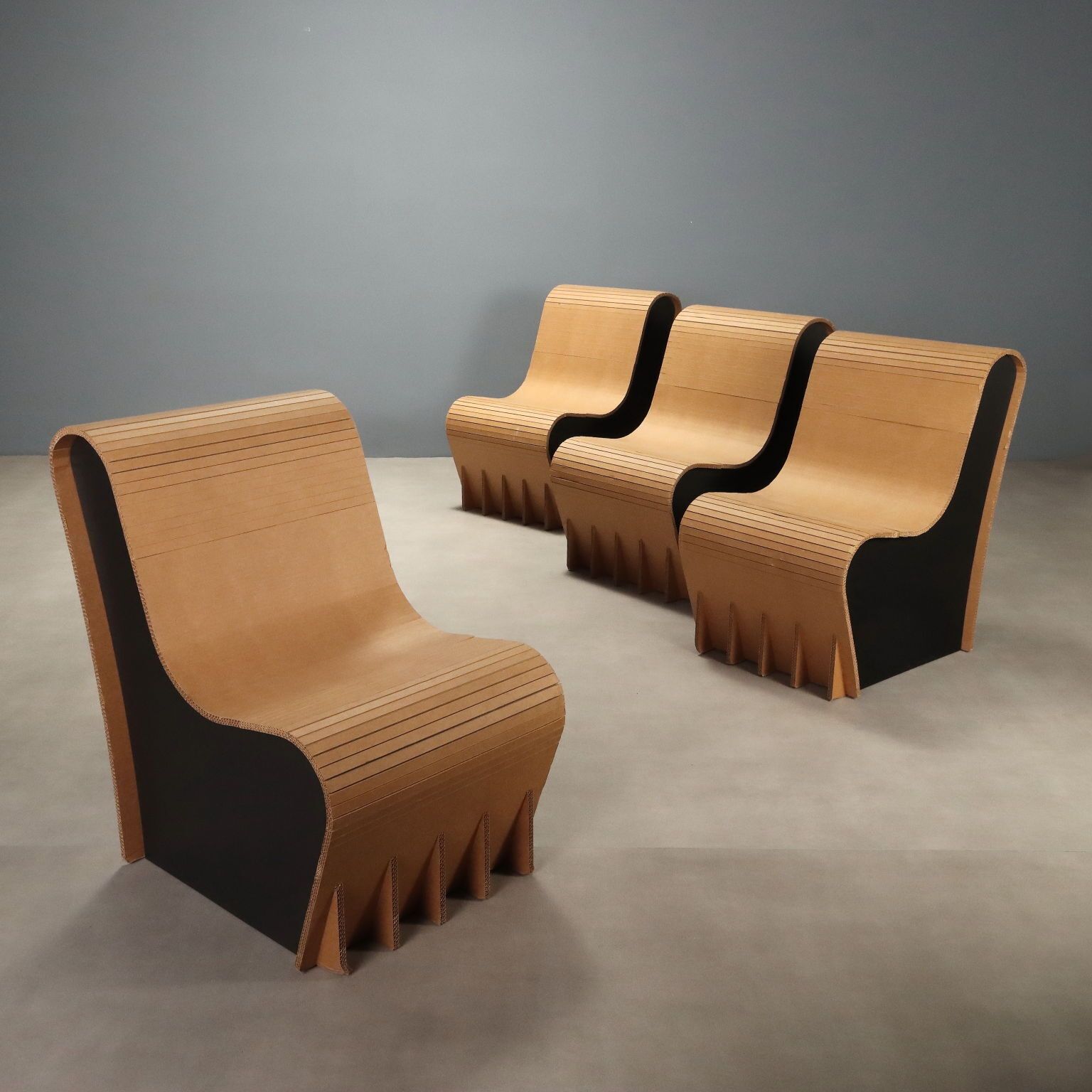 Fauteuils en carton, années 2000