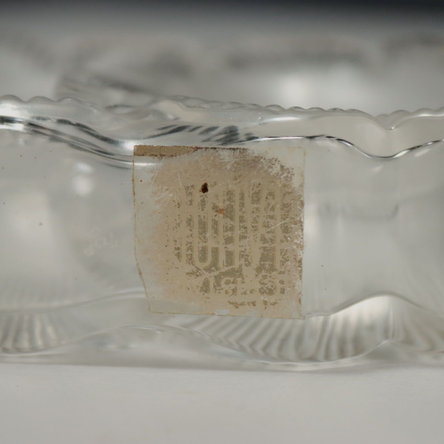 Perfume Bottle Lalique Paris Deux Fleurs France XX Century photo 120.0