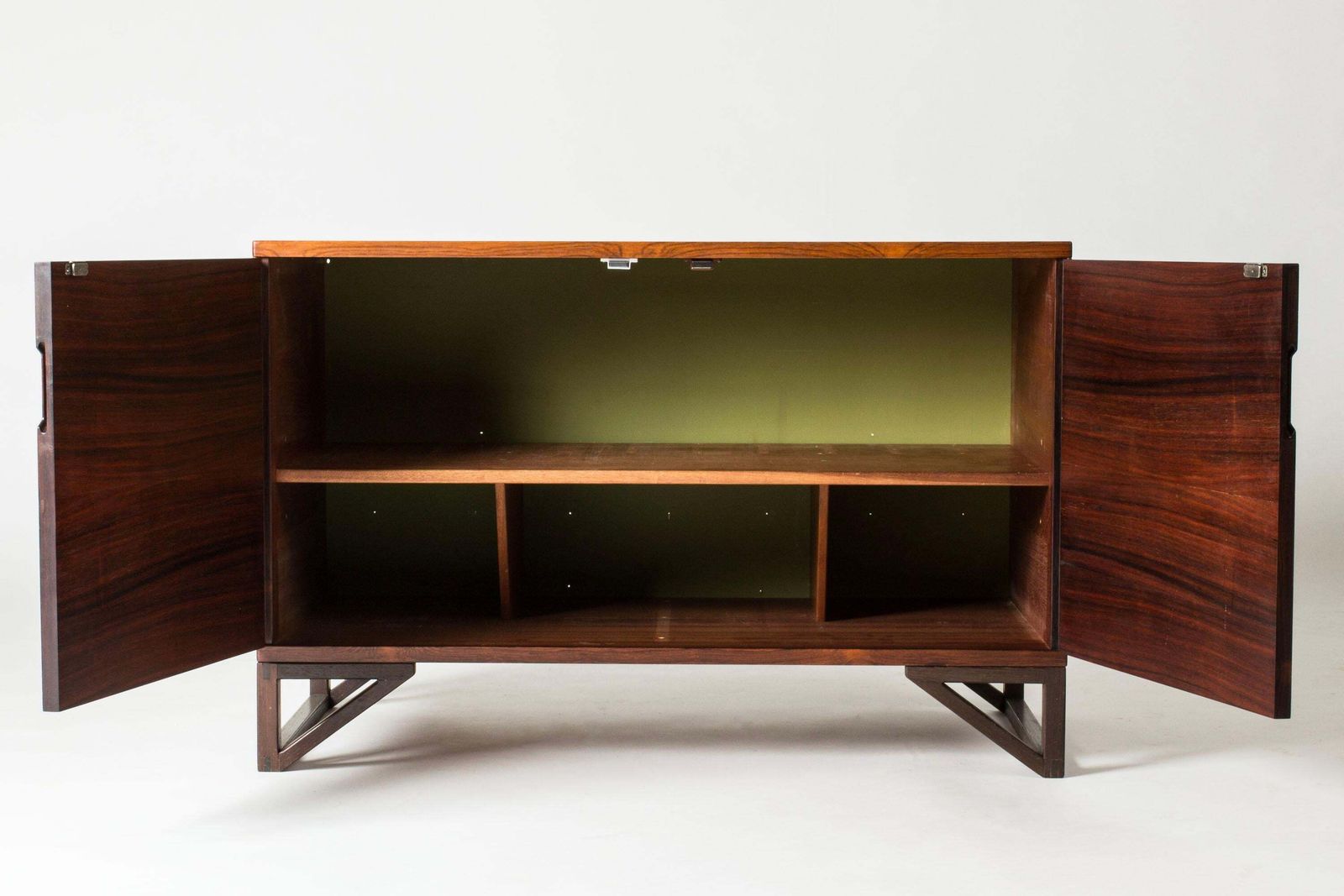 Meubels Paar Deense Mid-Century Palissander Dressoirs van Svend Langkilde, jaren 1960 photo