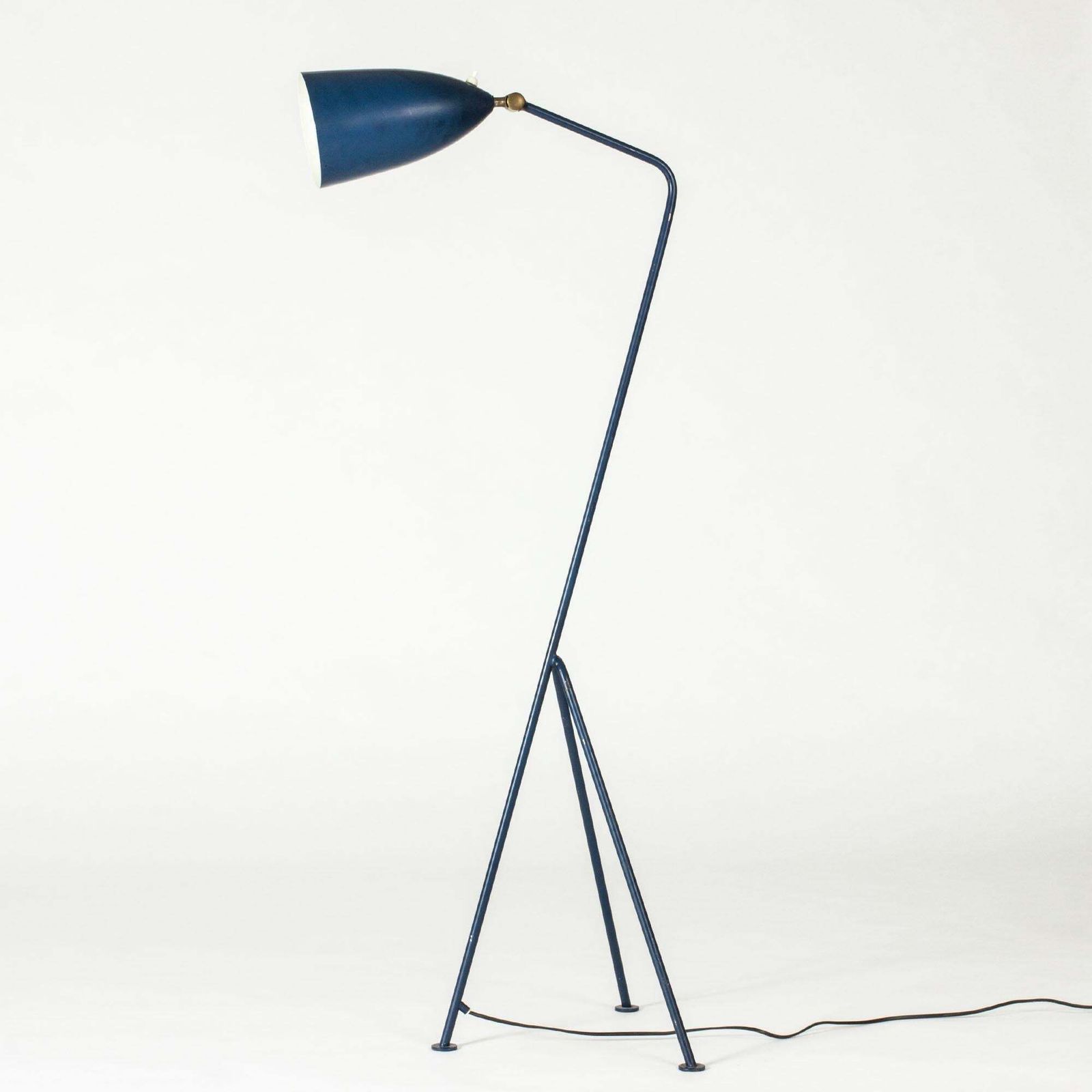 Vintage "Grasshopper" vloerlamp, Greta Magnusson Grossman, Zweden, jaren 1950 photo furniture