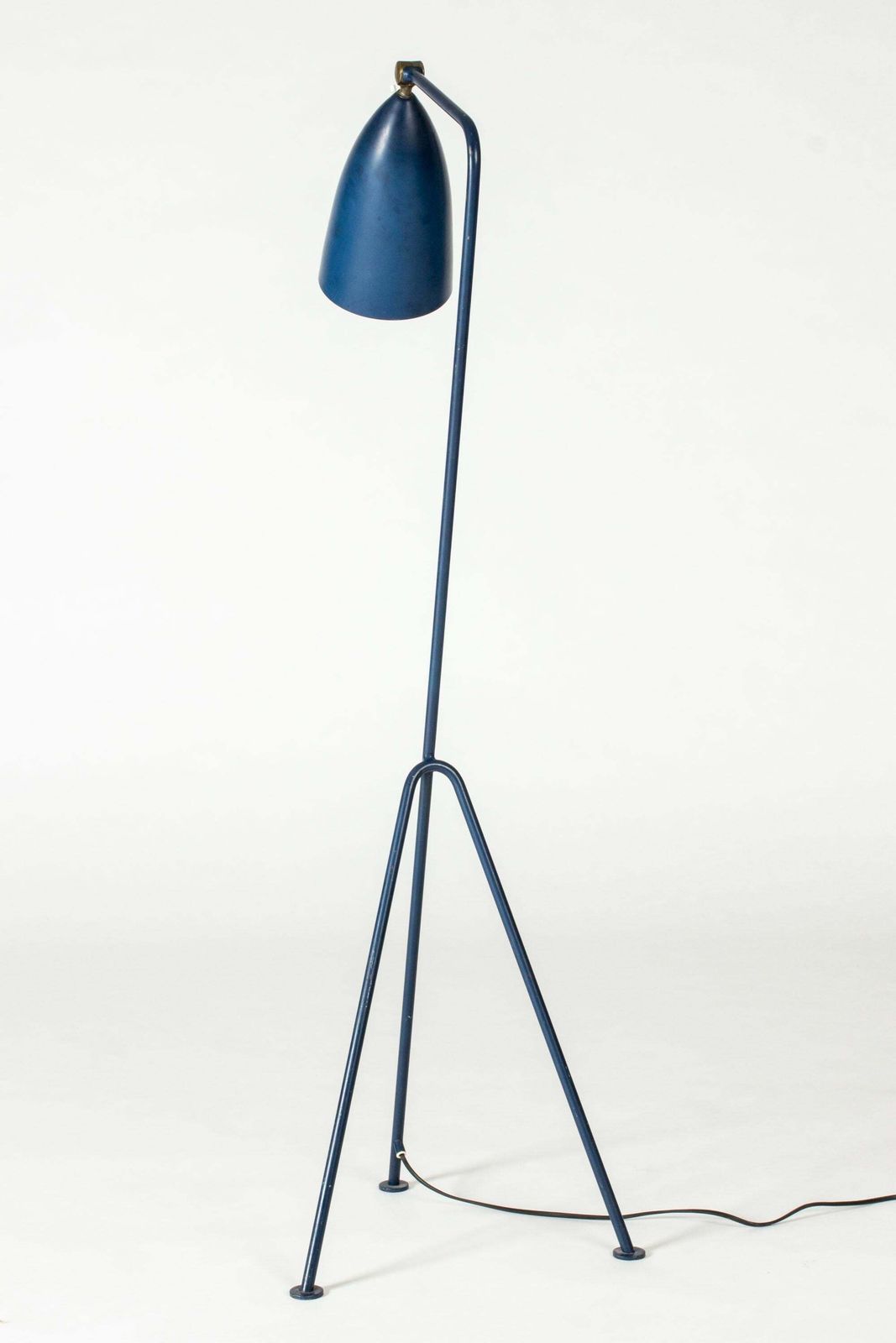 Vintage "Grasshopper" vloerlamp, Greta Magnusson Grossman, Zweden, jaren 1950 photo for sale
