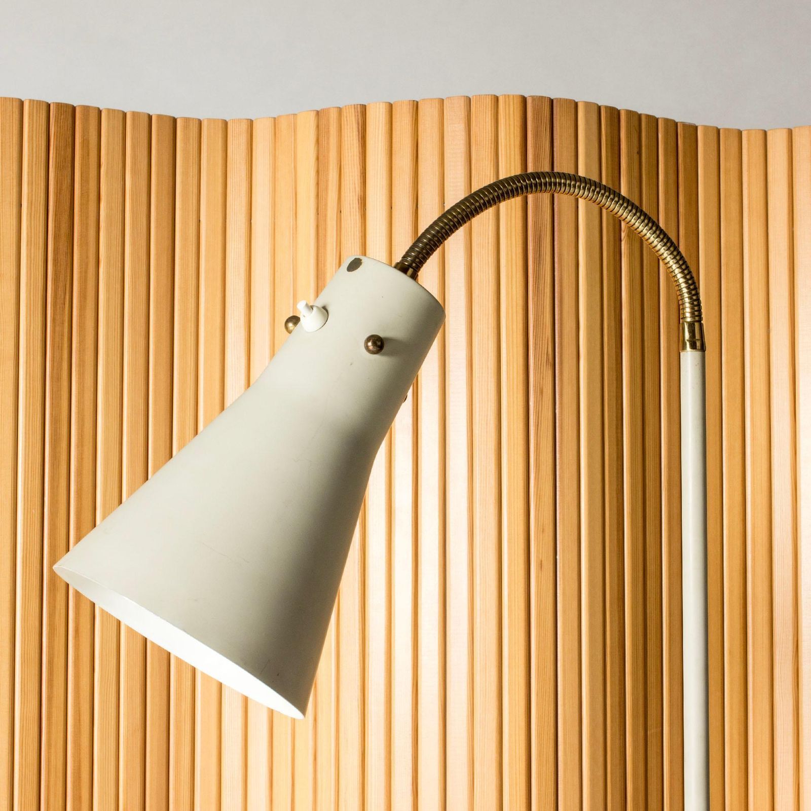 Modernistische vloerlamp, Lisa Johansson Pape, Asea, Zweden, ca. jaren 1950 photo 6417.0