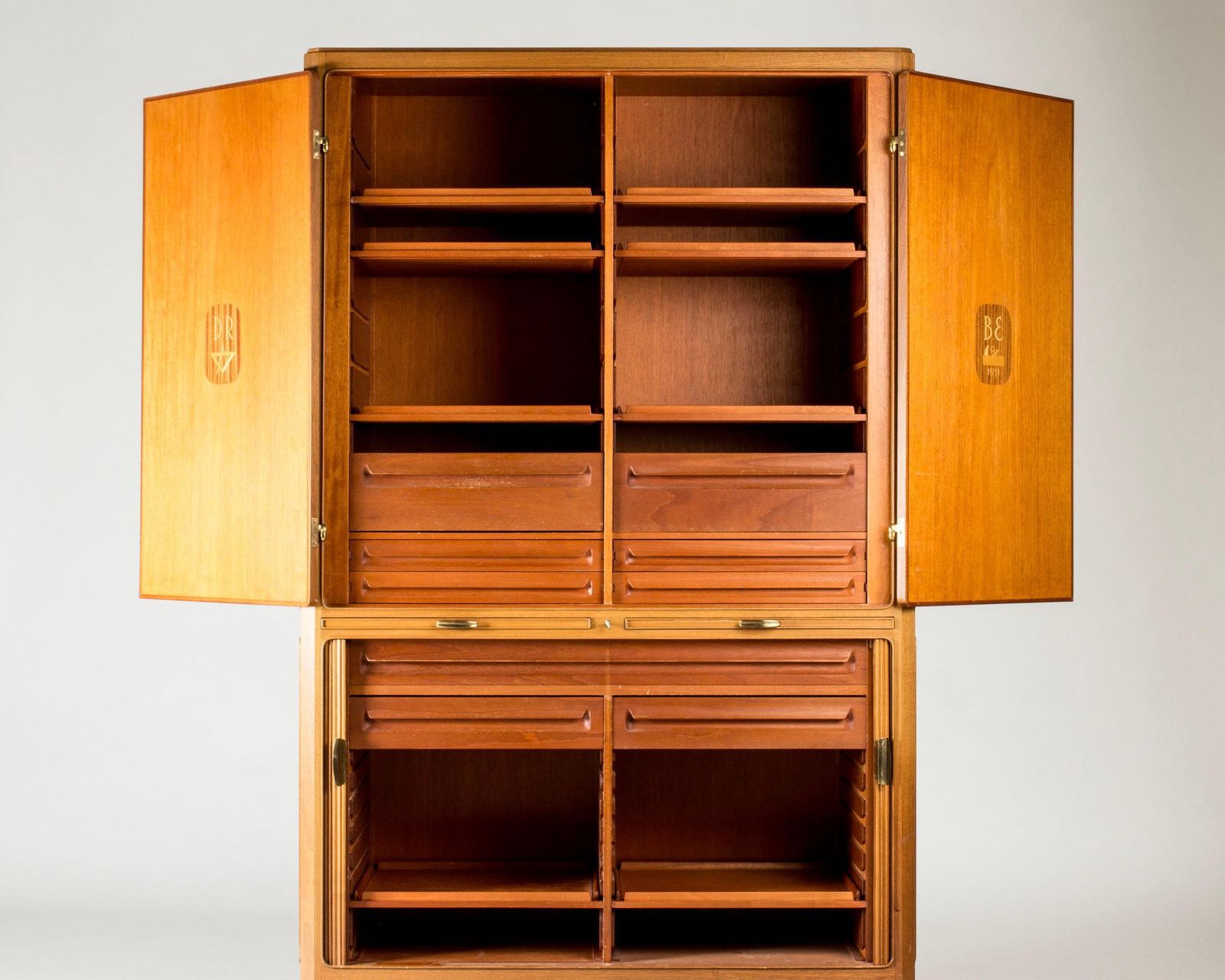 photo vinterior Swedish Midcentury Journeyman's Exam Cabinet By David Rosén, 1951