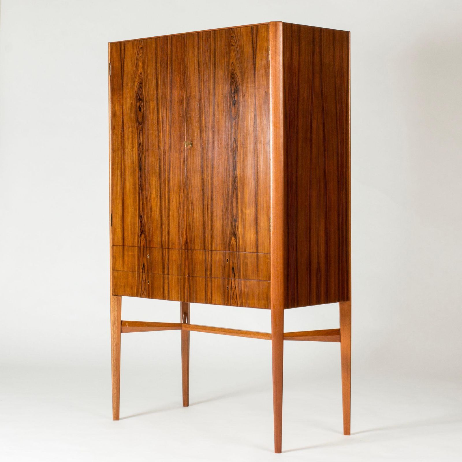 Cabinet d'examen d'apprentissage scandinave mid-century, par Carl Axel Acking, 1963 photo furniture