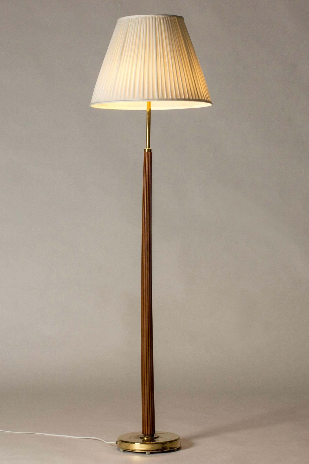 Lampadaire mid-century en acajou par Hans Bergström, Suède, années 1950 photo furniture