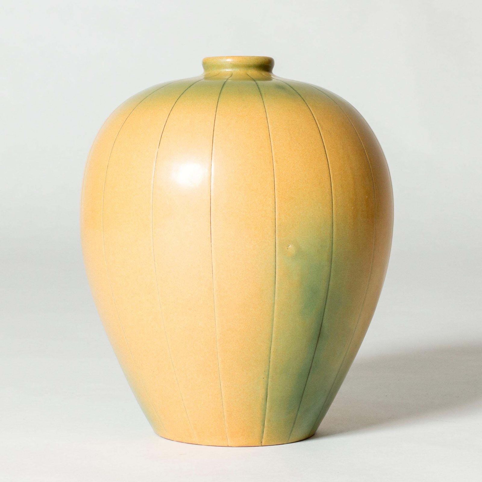 Vase en grès mid-century par Anna Lisa Thomson, Uppsala Ekeby, Suède, 1937 photo 3798.0