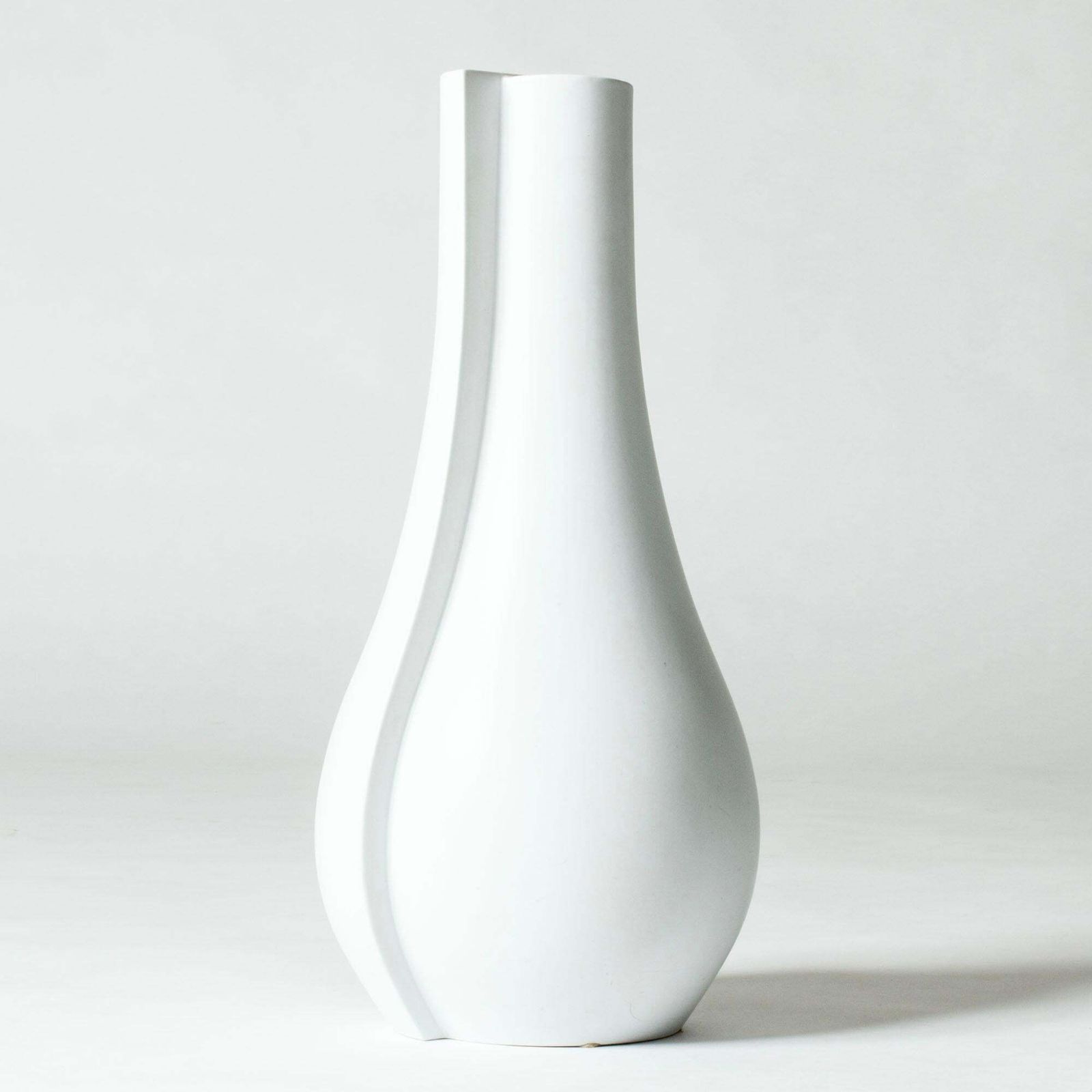 Vase « Surrea » par Wilhelm Kåge, Gustavsberg, Suède, années 1940 photo for sale
