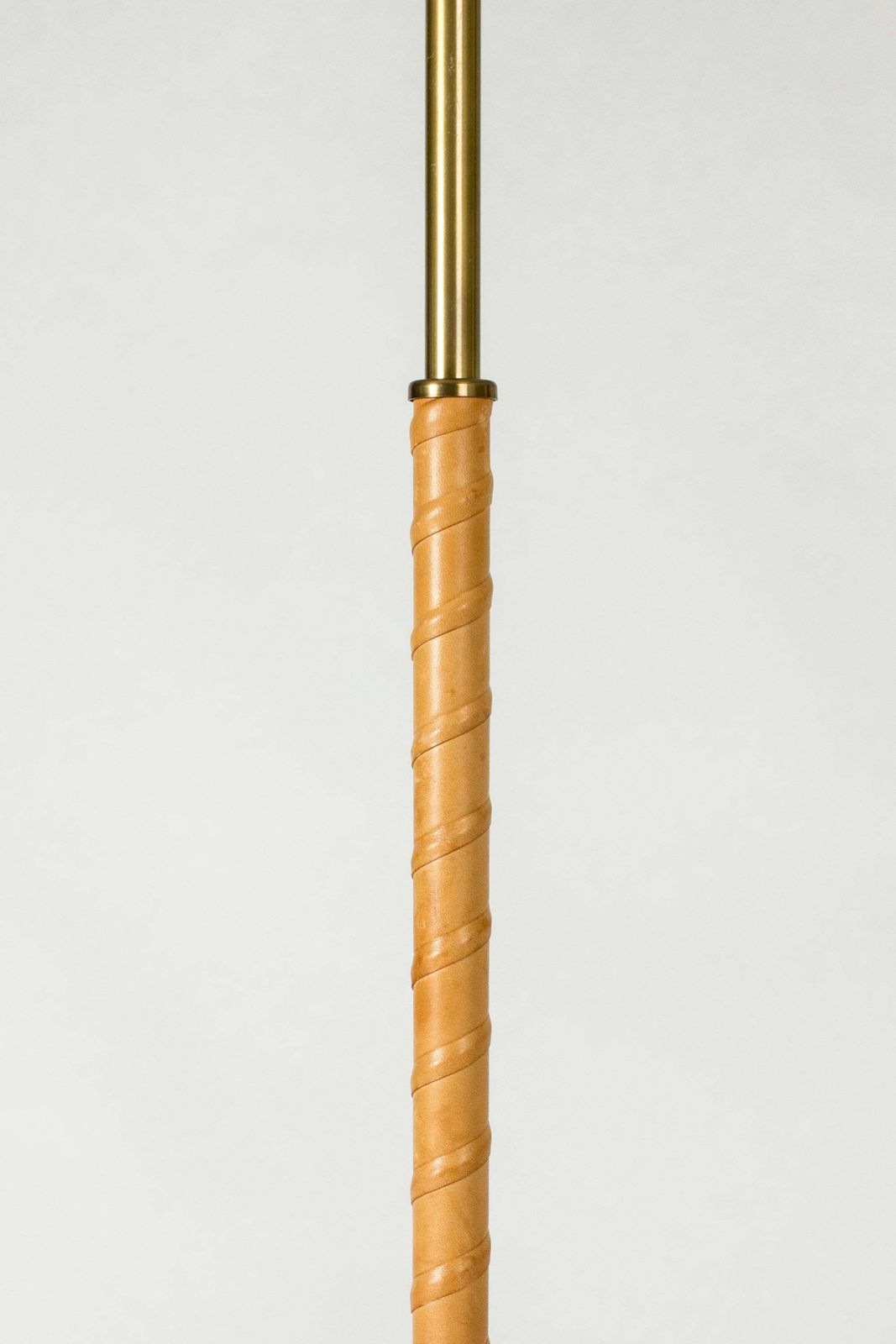 Mid-Century Modern Messing Vloerlamp van Böhlmarks, Zweden, jaren 1940 photo for sale