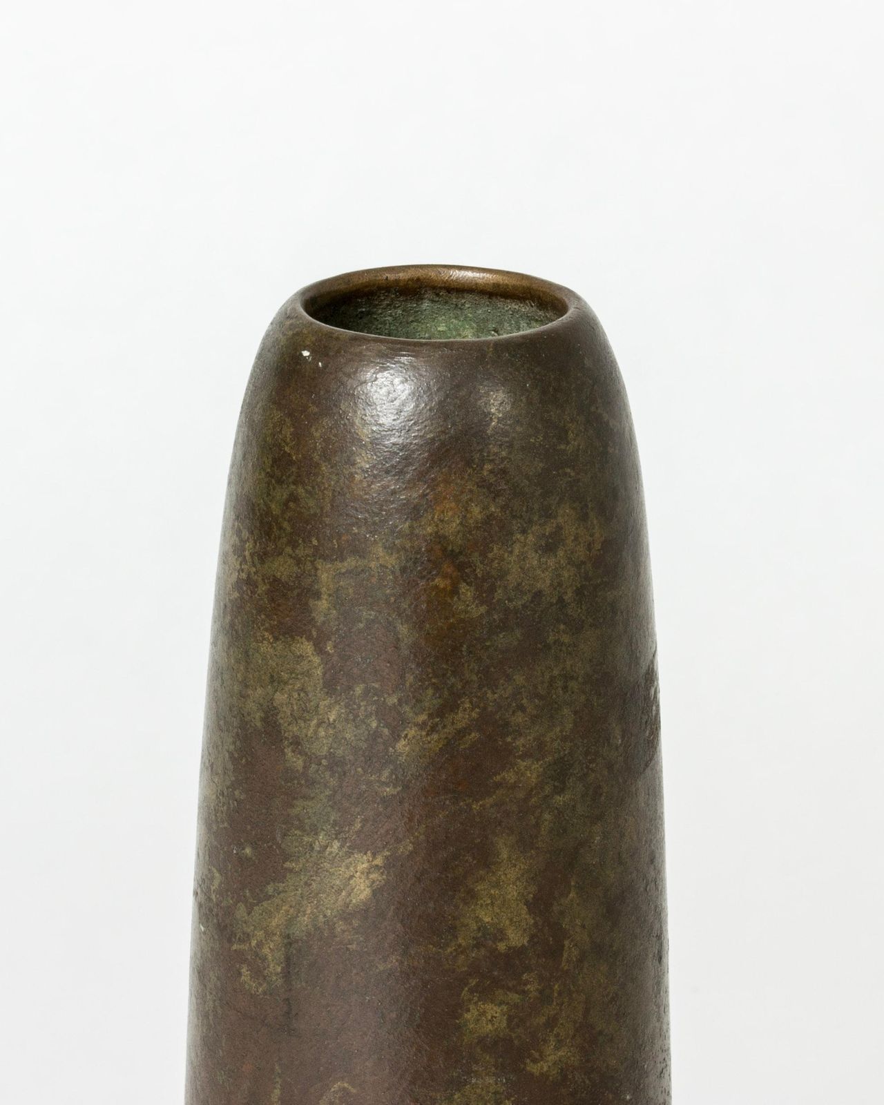 Vase Art Nouveau en bronze par Hugo Elmqvist, Suède, vers 1900 photo for sale