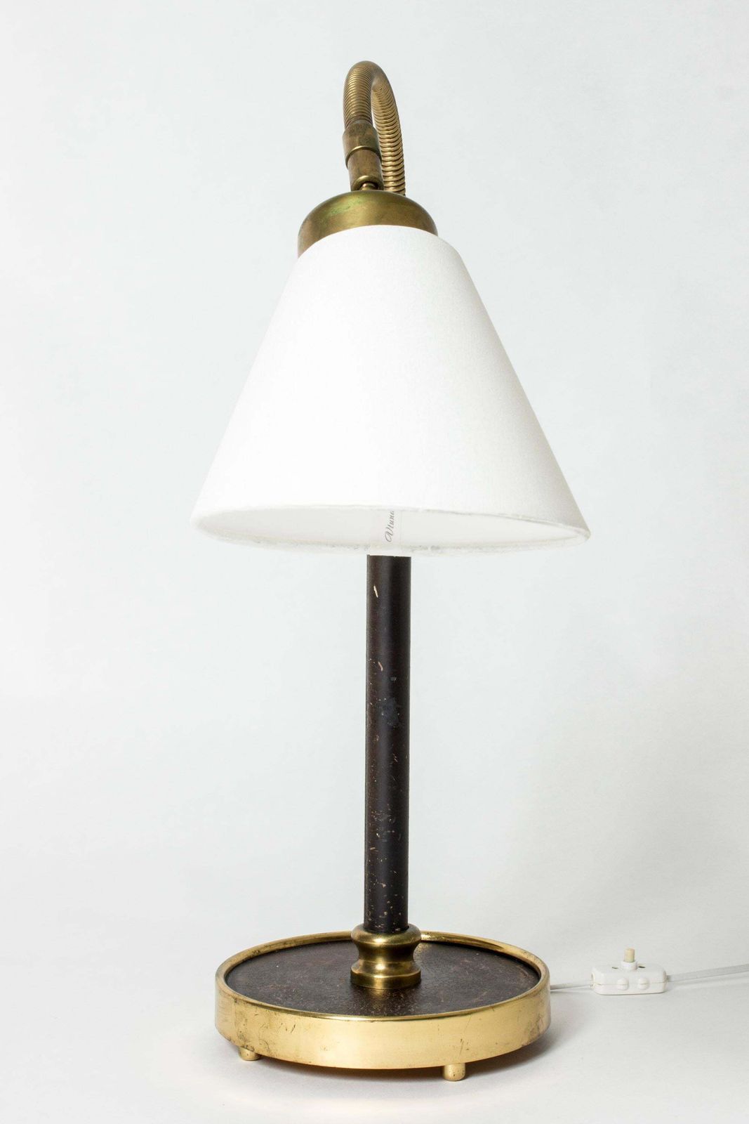 Mid-Century Modern tafel- of bureaulamp van Josef Frank, Svenskt Tenn, Zweden, ca. jaren 1950 photo 3800.0