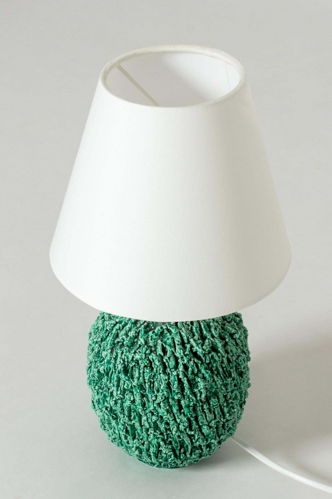 Lampe de table moderniste en grès, par Gunnar Nylund, Suède, années 1930 photo for sale