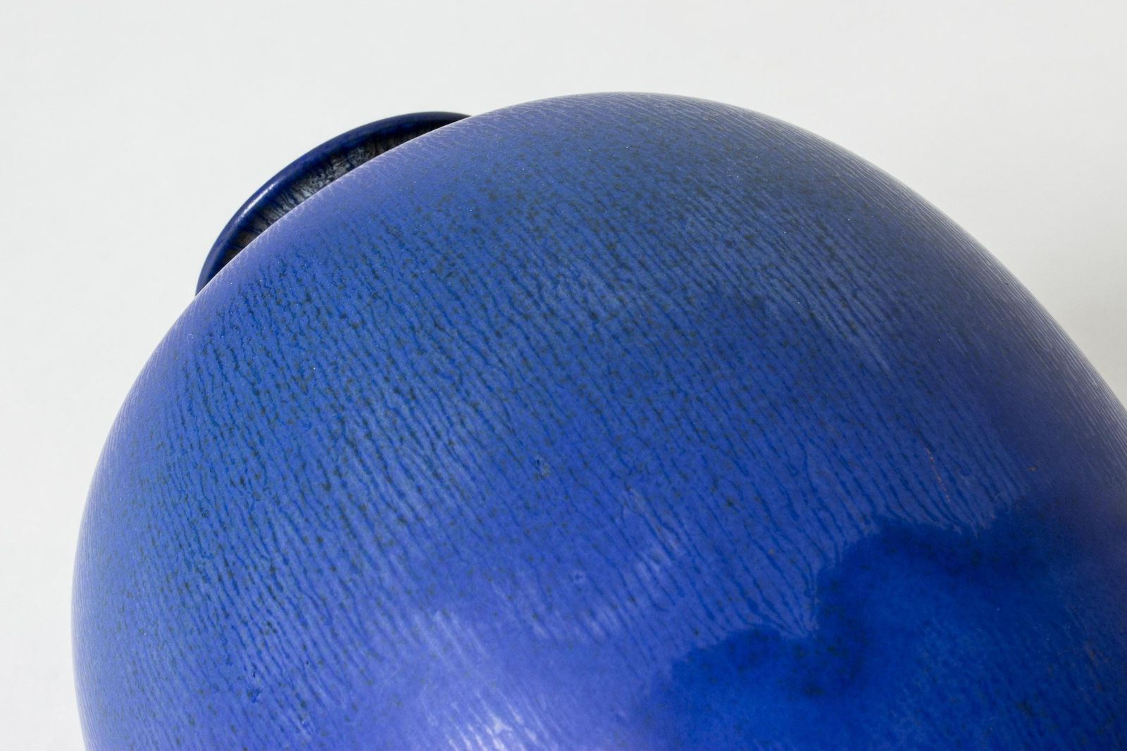 Midcentury Stoneware Vase By Berndt Friberg, Gustavsberg, Sweden, 1944 1947 photo vinterior