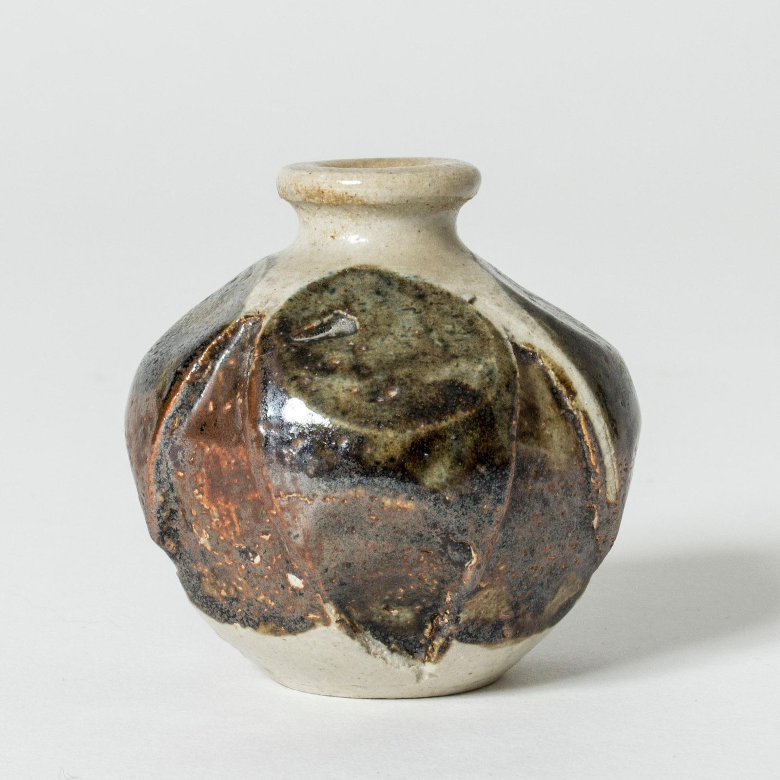 Vase miniature en grès par Anders B. Liljefors, Gustavsberg, Suède, années 1950 photo furniture