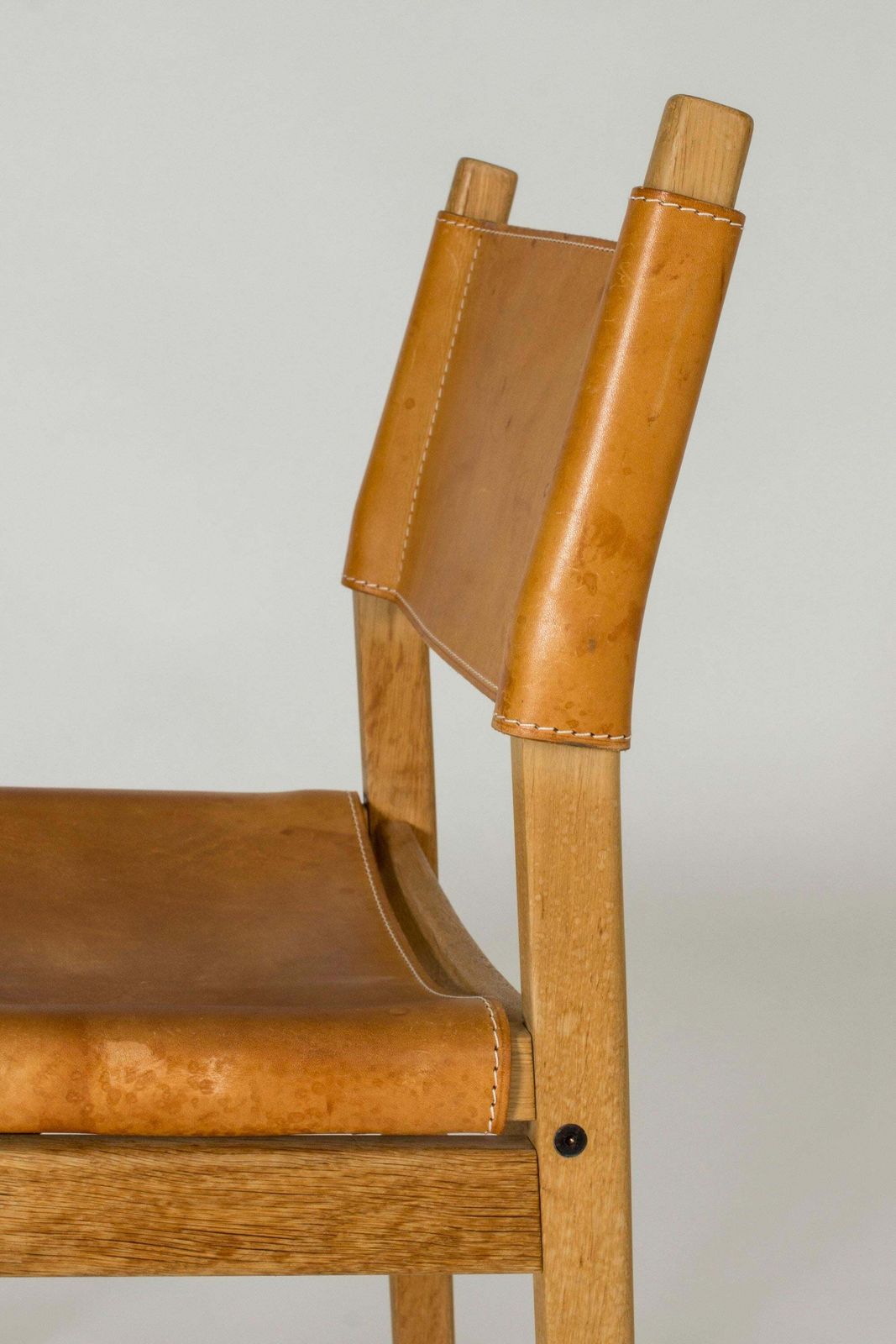 Chaise d'appoint en chêne et cuir par Kurt Østervig, Sibast, Danemark, années 1960 photo vintage
