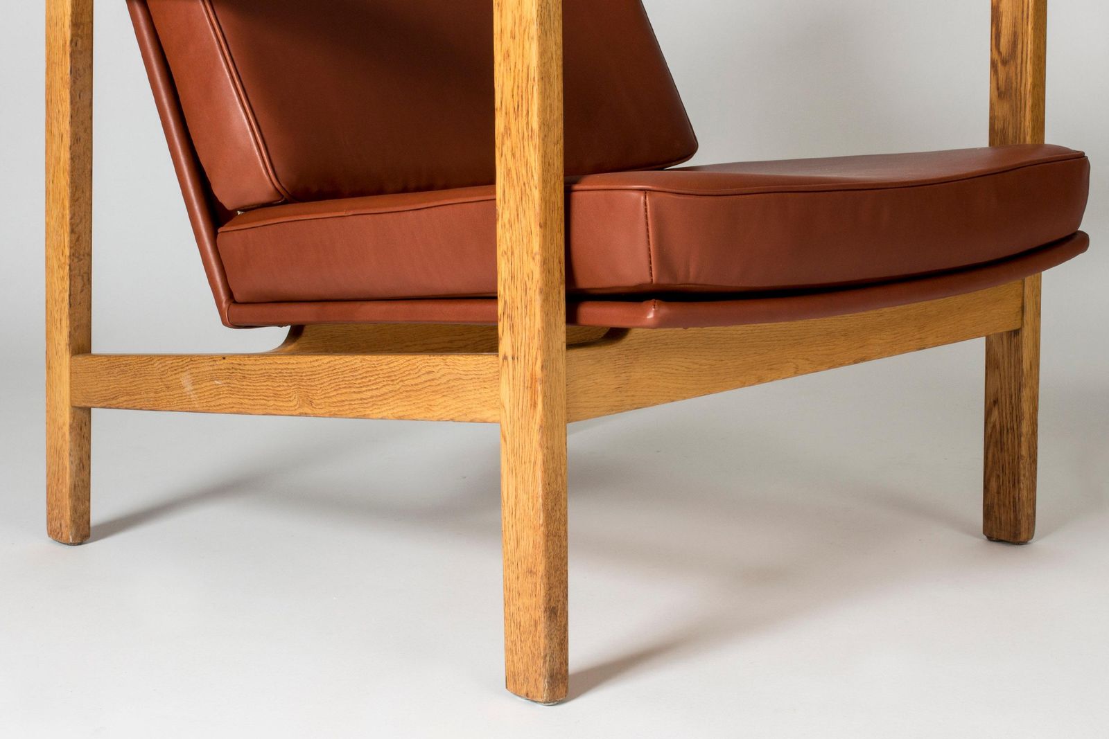 Mobilier Paire de fauteuils Carl Axel Acking pour Nordiska Kompaniet, Suède, années 1950 photo