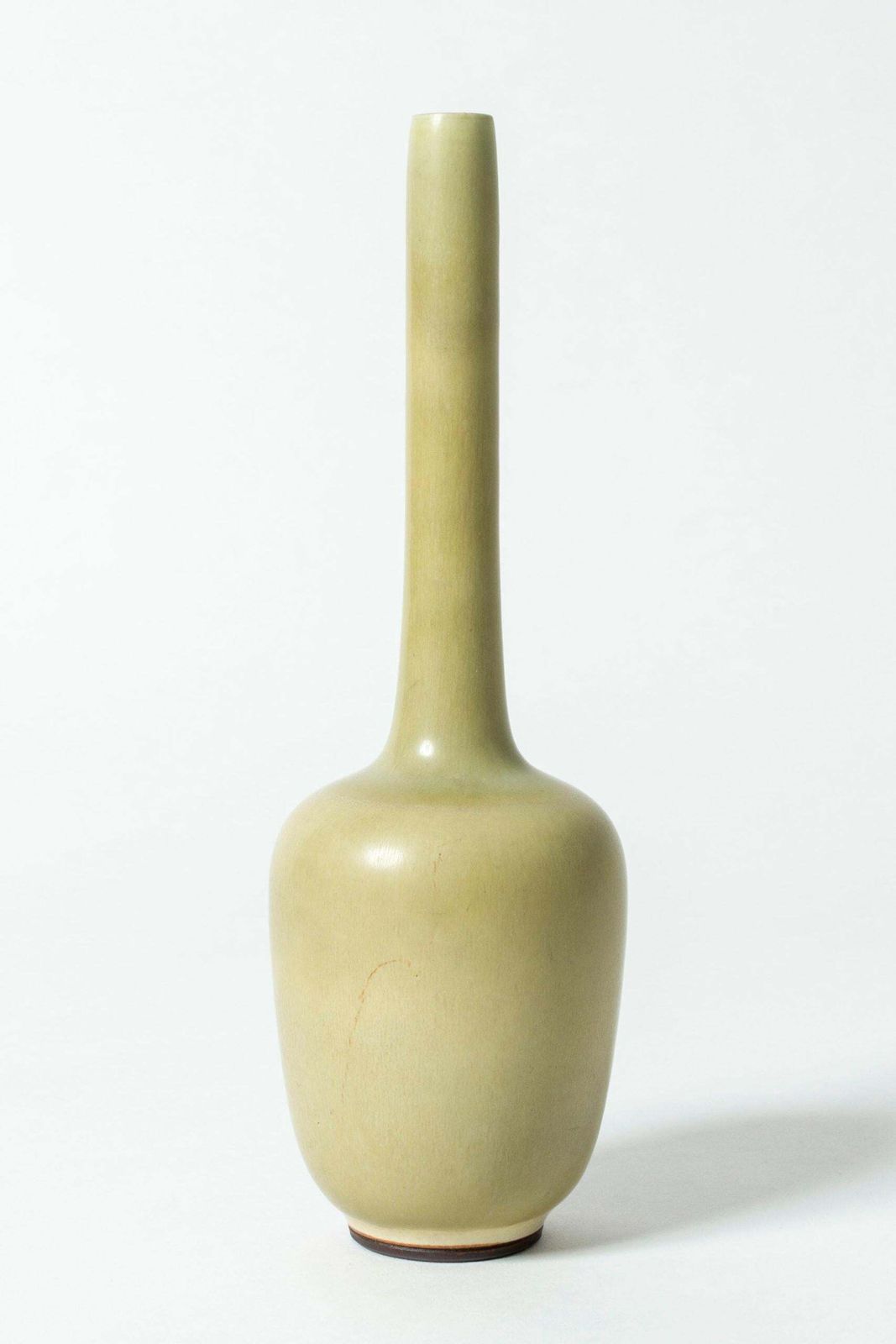 Vase en grès vert pâle par Berndt Friberg pour Gustavsberg, Suède, années 1950 photo furniture