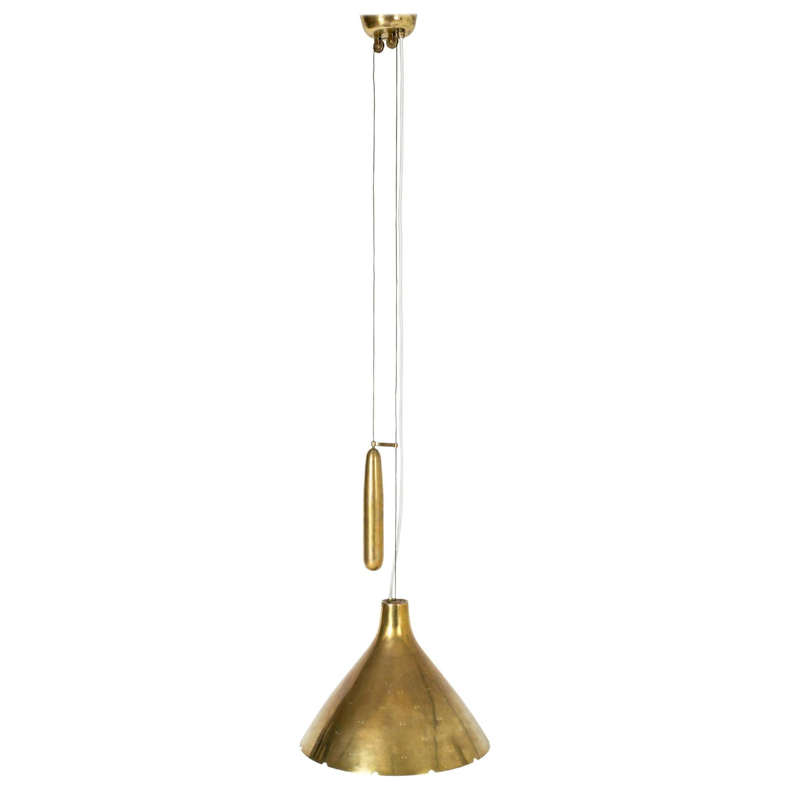 Lampe à suspension mid-century en laiton, par Paavo Tynell pour Taito Oy, Finlande, années 1950