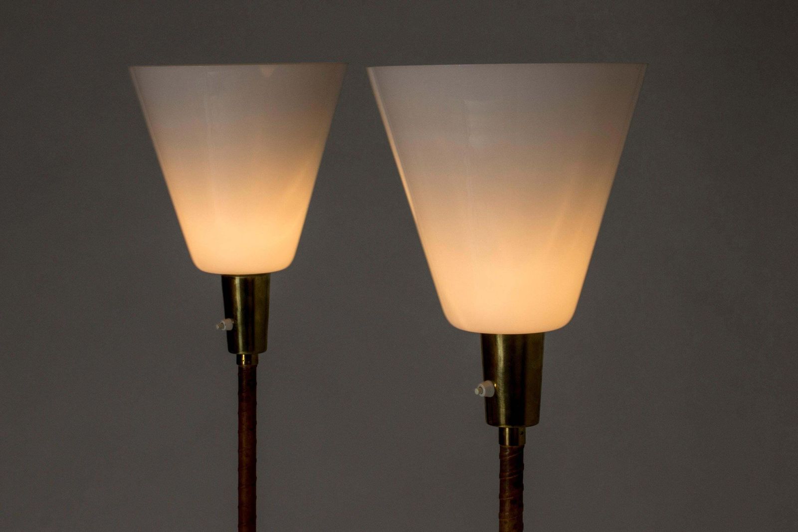 Paire de lampadaires par Lisa Johansson-Pape pour Orno photo 9308.0