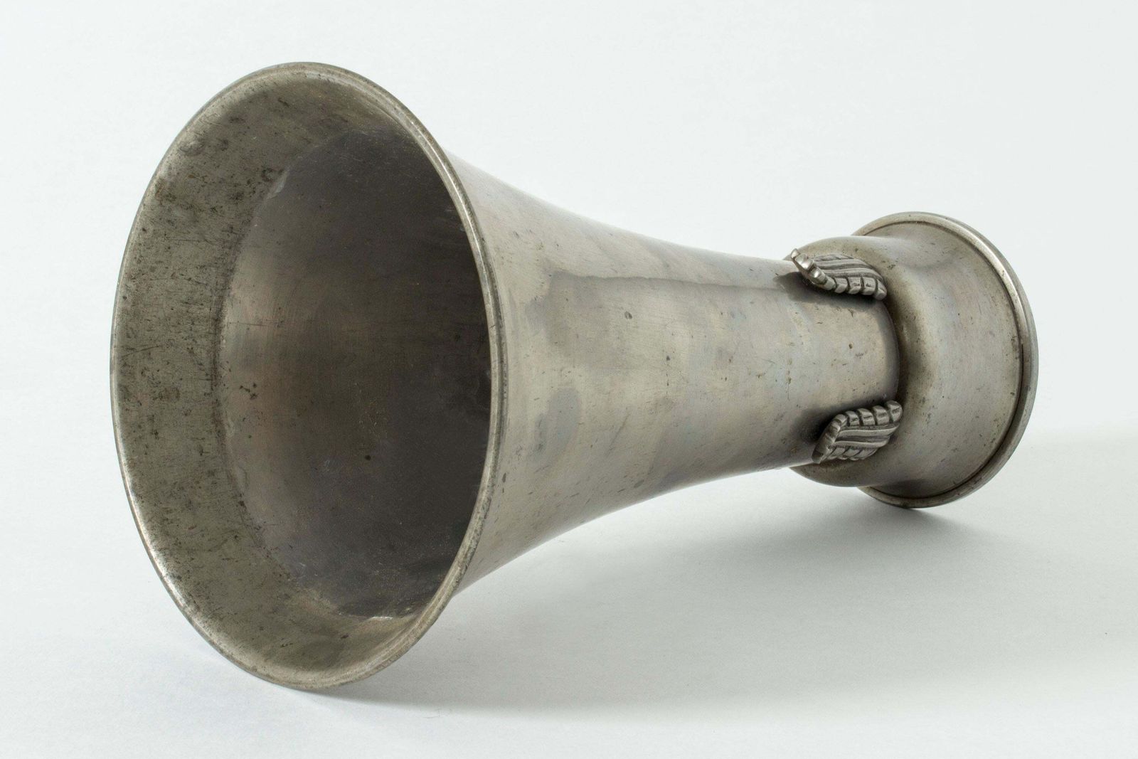 Vase en étain Ystad Metall photo vinterior