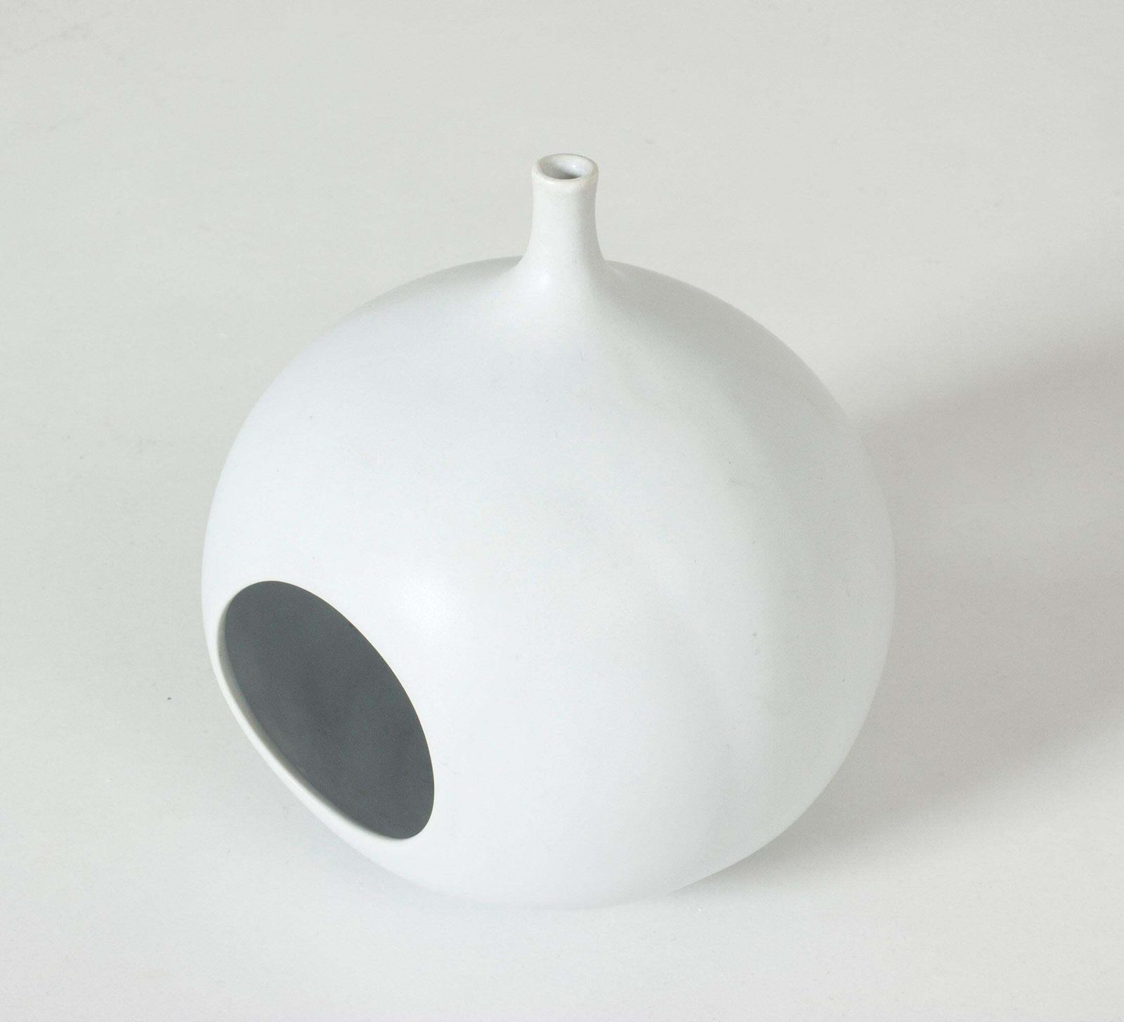 Vase en grès mid-century « Pungo » par Stig Lindberg photo Décoration