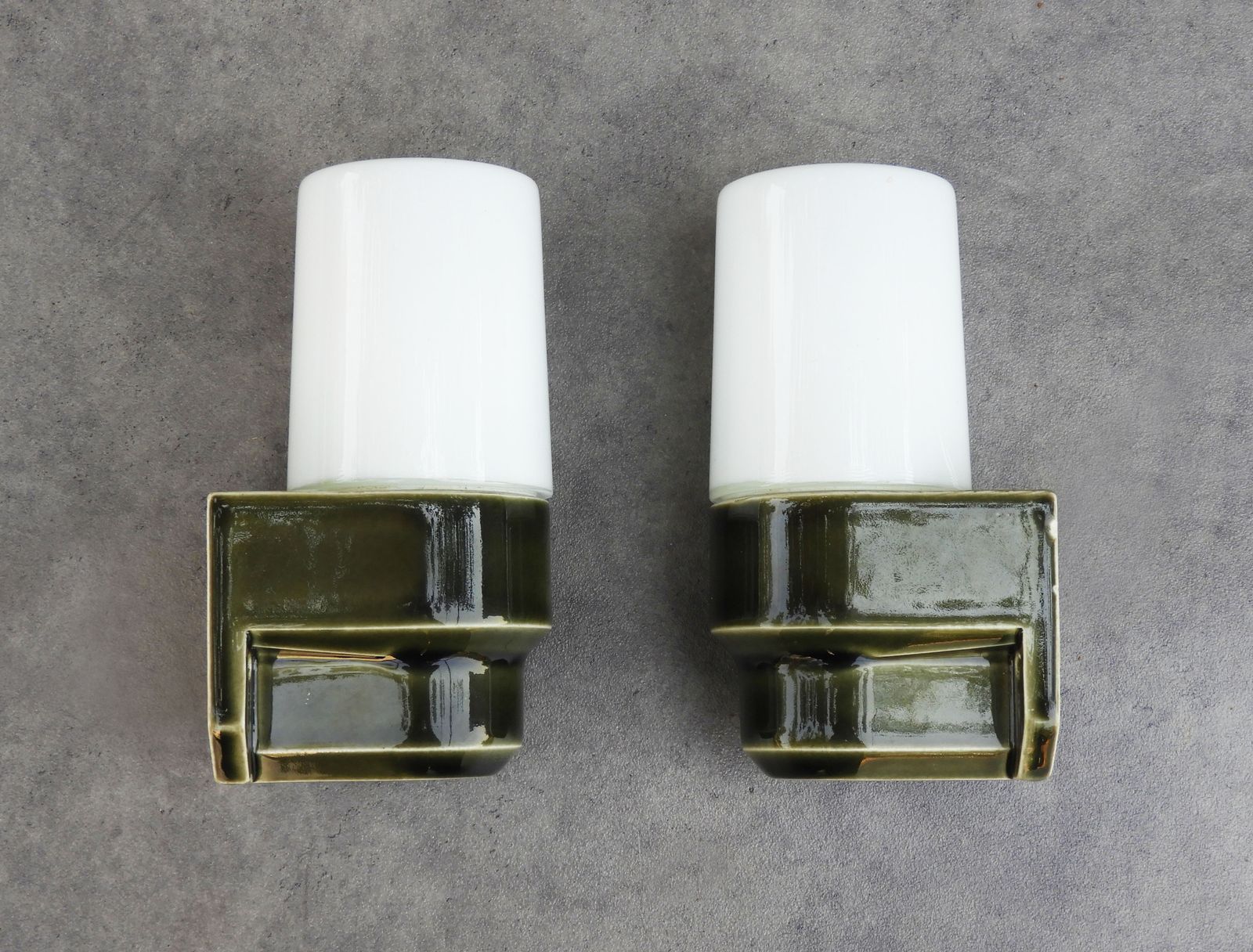 Pair Of Swedish Mid Century Ifö 6081 Porcelain Wall Lights, C.1970s photo vinterior