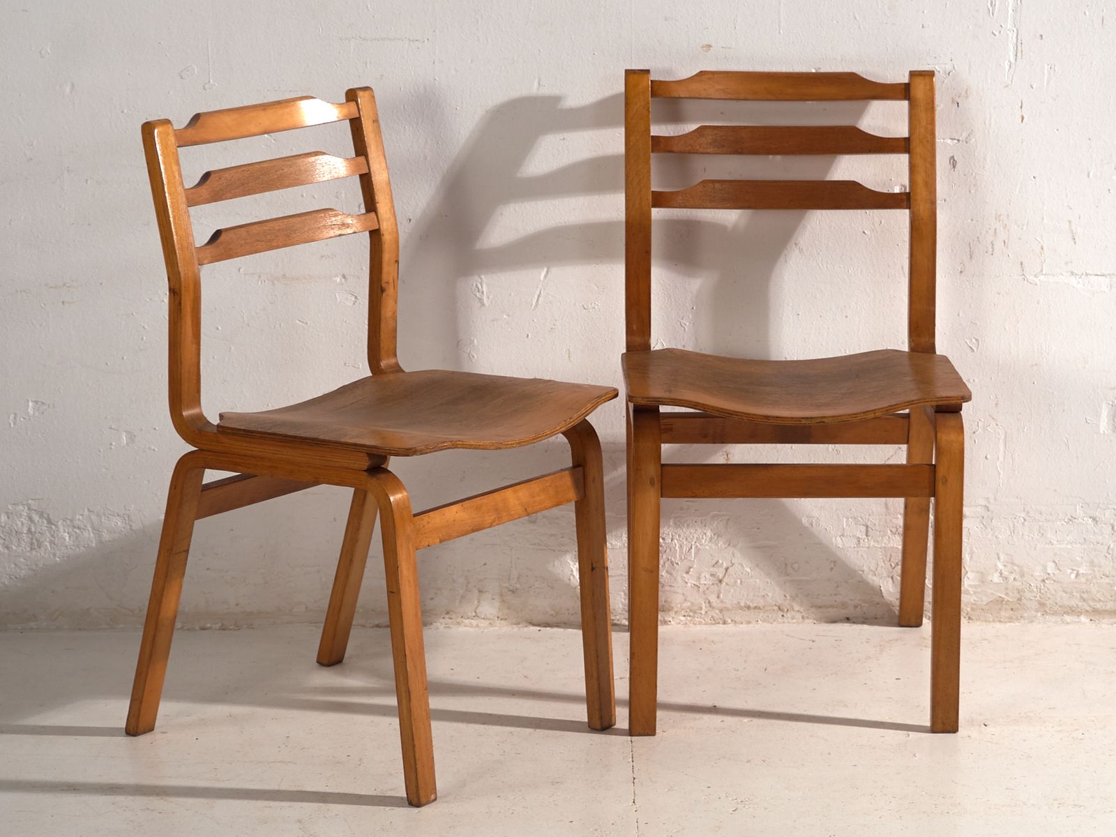 Chaises d'époque en hêtre et contreplaqué moulé - Europe centrale, vers 1960 #S3 photo vinterior