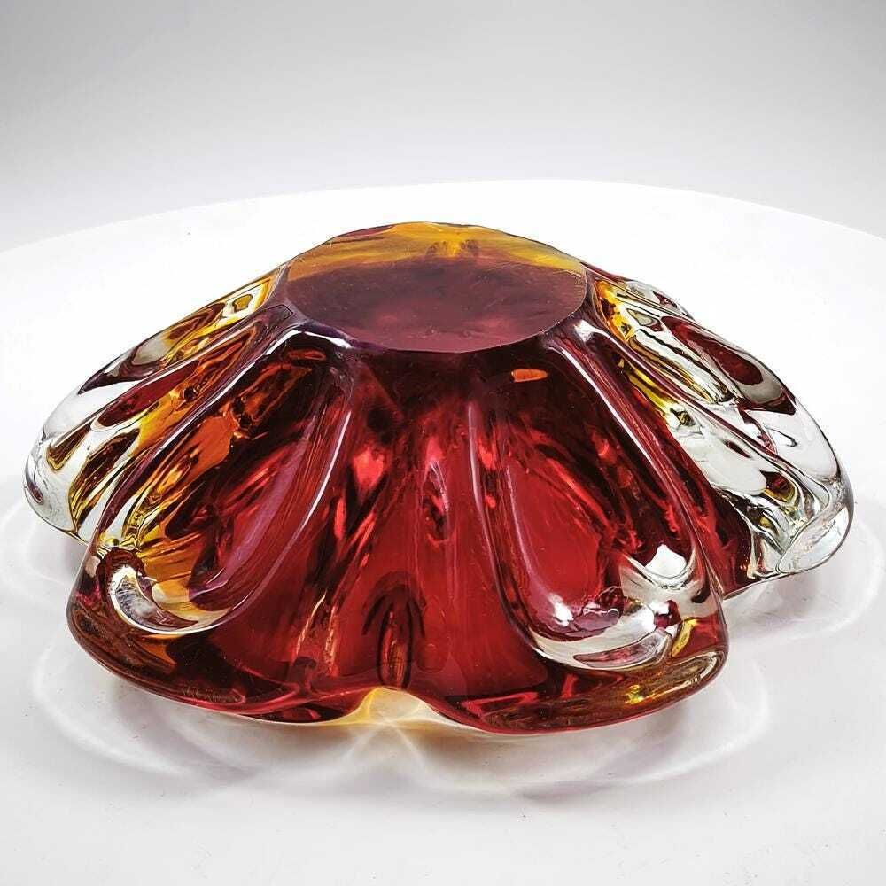 photo furniture 1960s Big Ashtray In Murano Glass. Made In Murano, Italy. 18.5cm. / 7.28 Inches