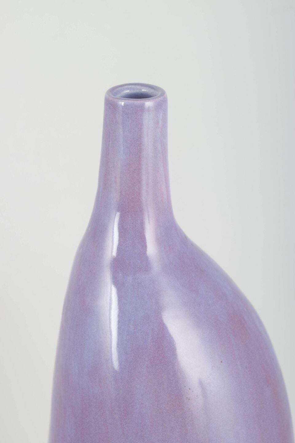 Poterie de studio européenne. Grand vase en céramique à forme sculpturale, années 1980. photo furniture