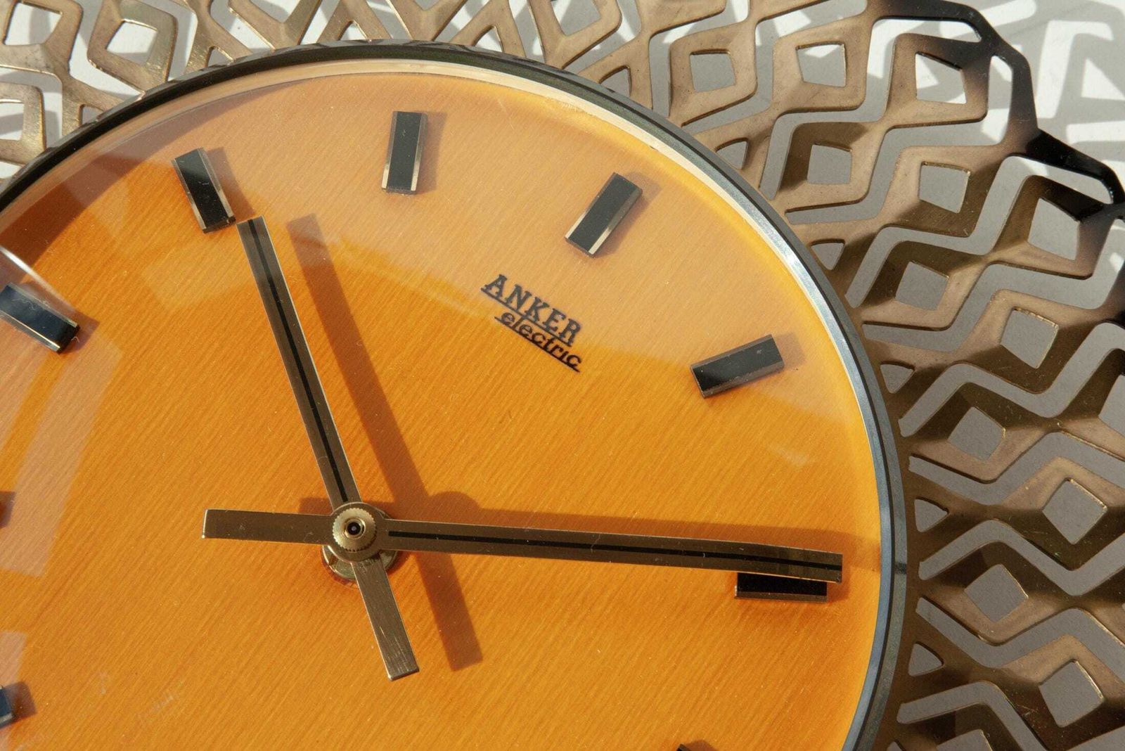 Mid Century Anker Germany wandklok modernisme Deens messing Space Age Atomic Starburst Junghans photo buy