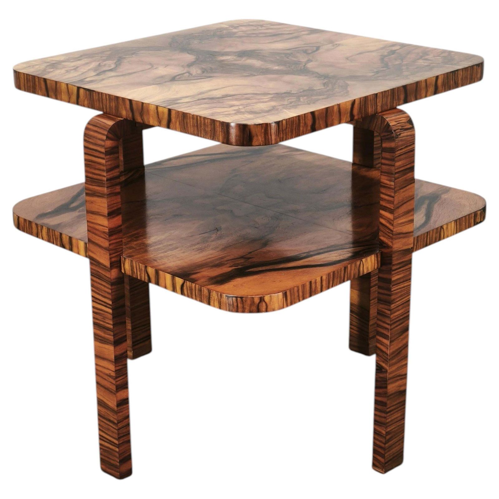 Table basse Art Déco à deux plateaux en noyer, Tchécoslovaquie, années 1930