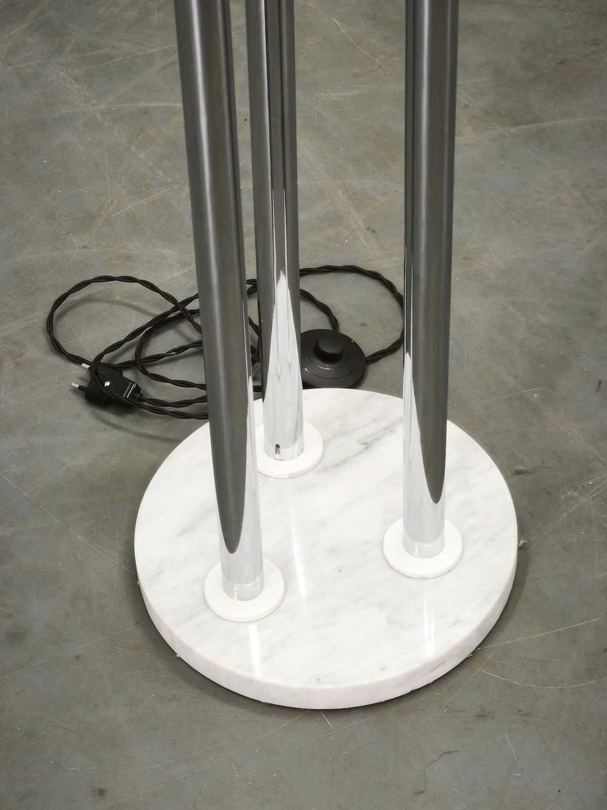 photo vinterior 1970s Italian Murano Glass, Chrome And Marble Three Light Floor Lamp