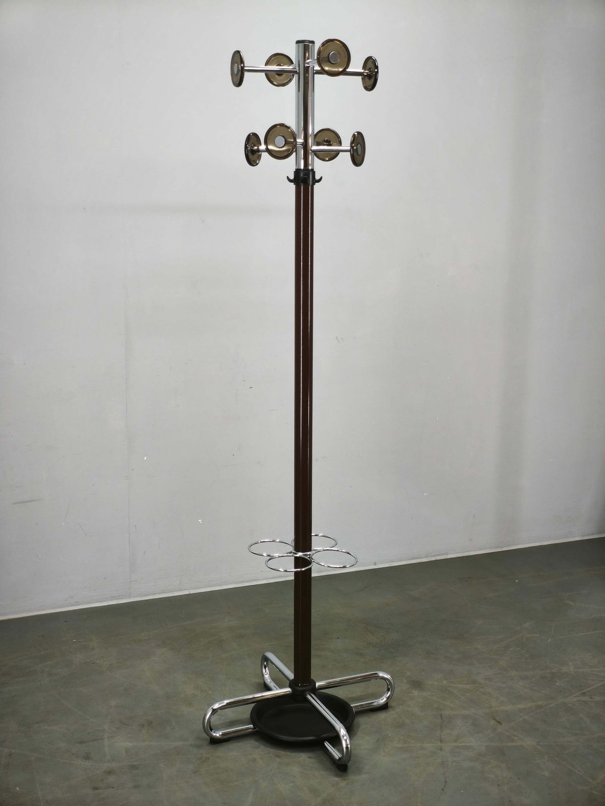 Italiaanse Space Age kapstok met paraplubak van Cazzaro, jaren 1970 photo furniture