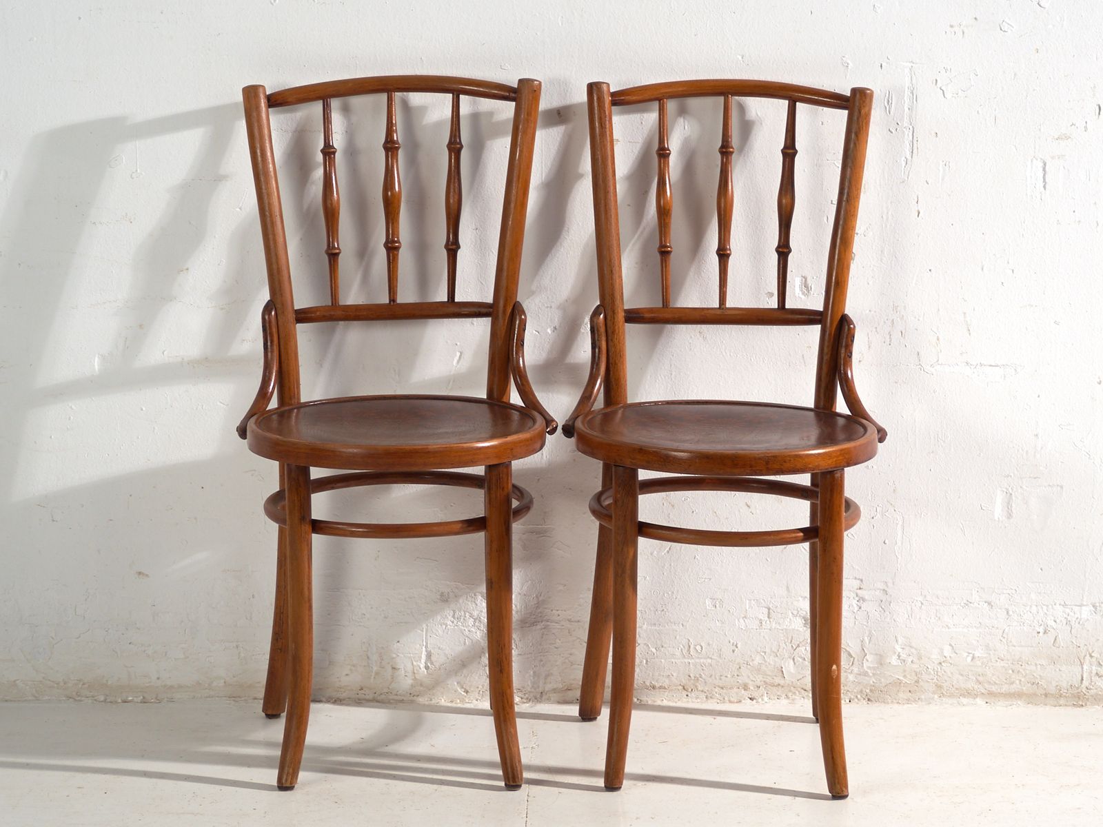 830.0 Chaises d'époque de style Thonet en bois courbé - Europe centrale, vers 1930 - lot de 4 #8 photo