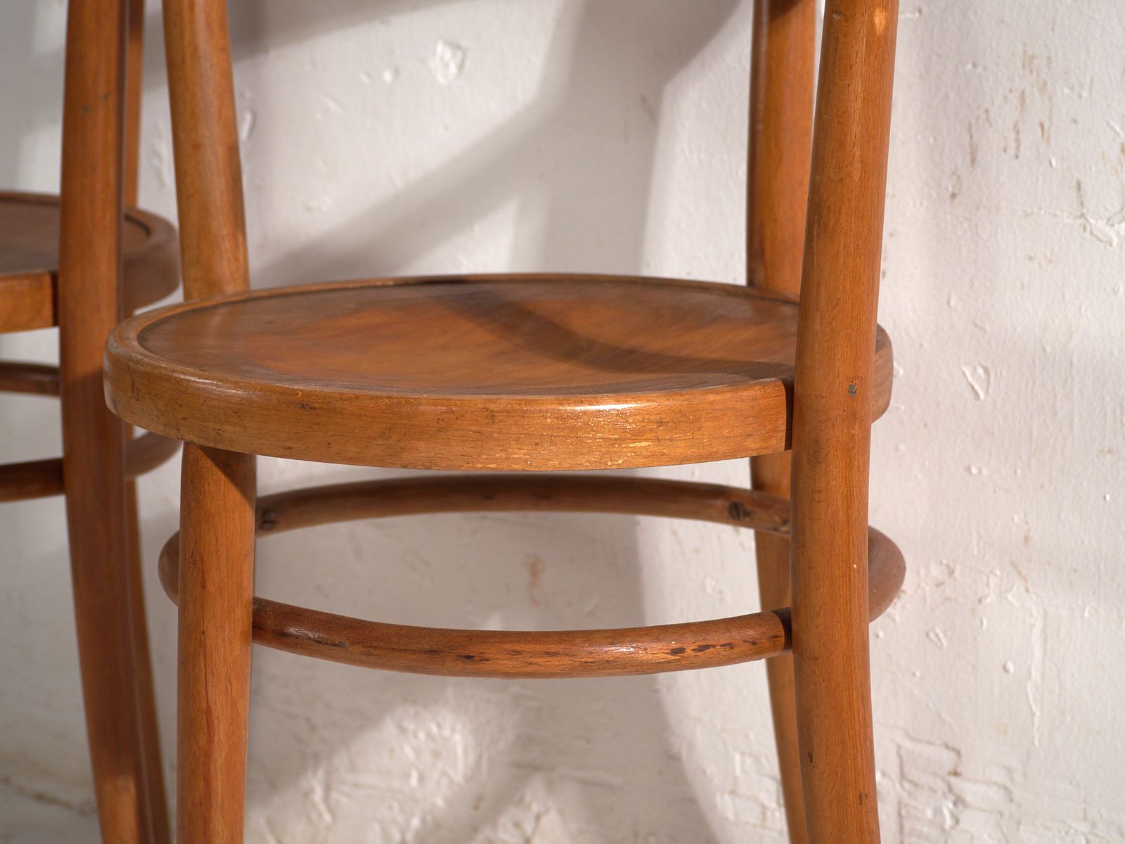 Chaises d'époque de style Thonet en bois courbé - Hongrie, vers 1960 #5 photo vintage